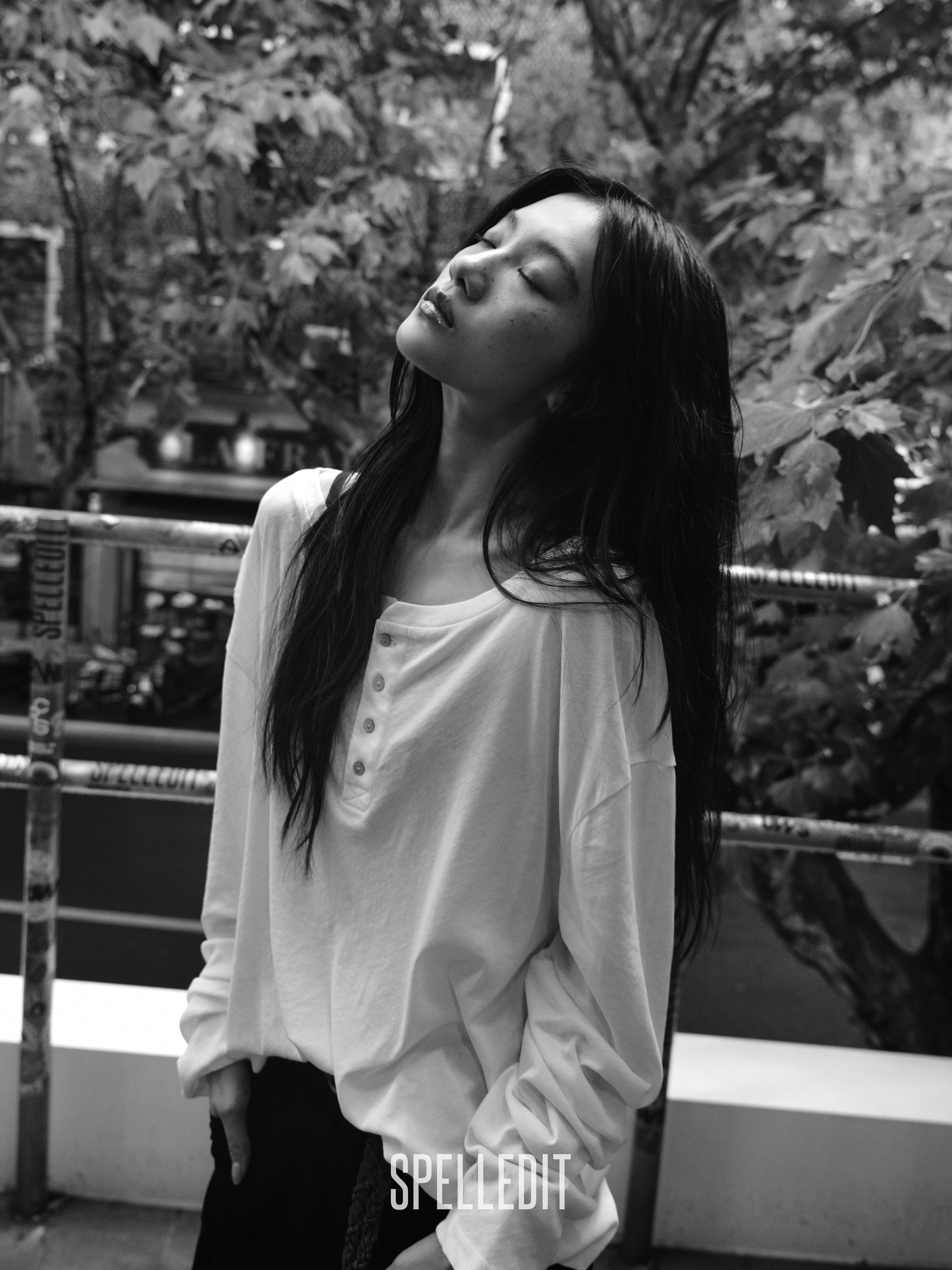 [6/22 PRE]LOOSE FIT HENLEY LONG SLEEVE T-SHIRT