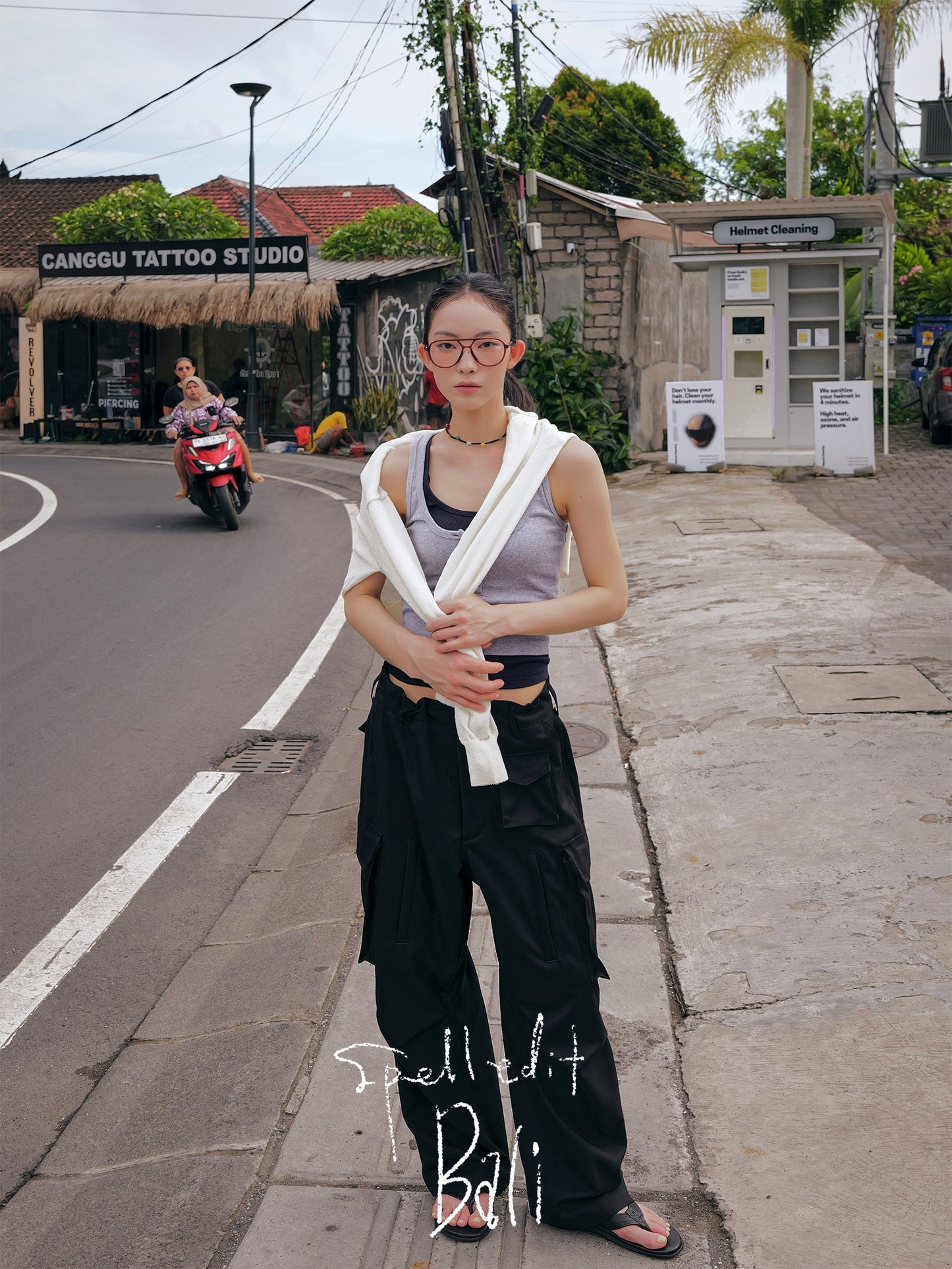 MULTI-POCKET SLACKS