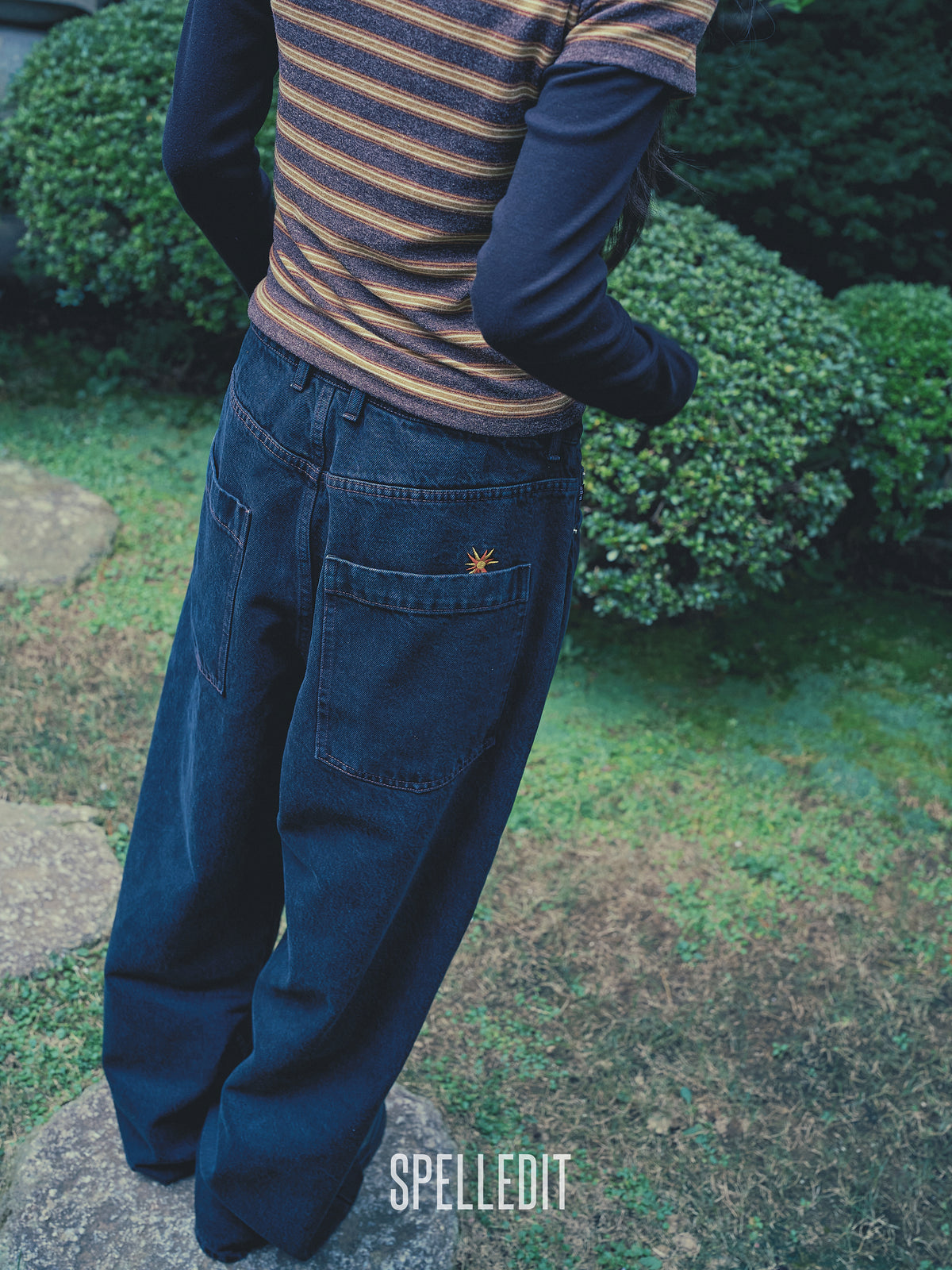 Contrasted sleeves stripe tee