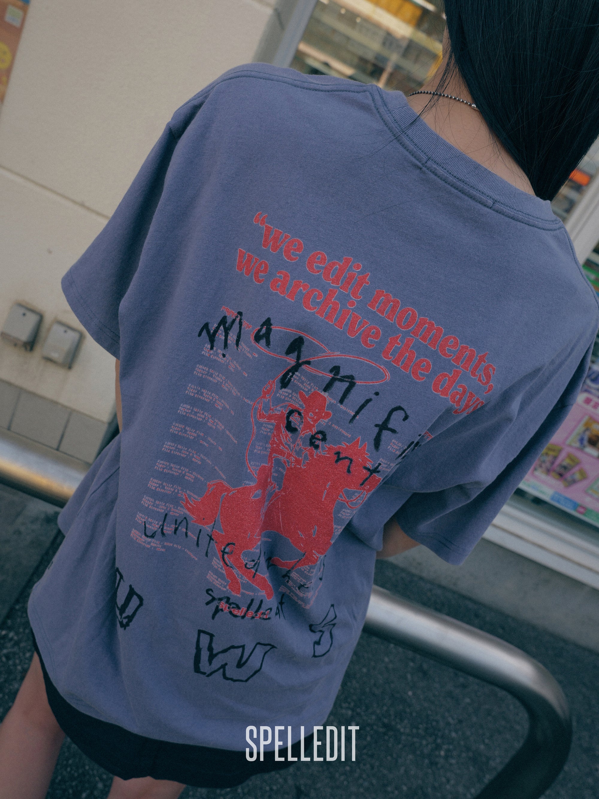 SPECTACULAR T-SHIRT
