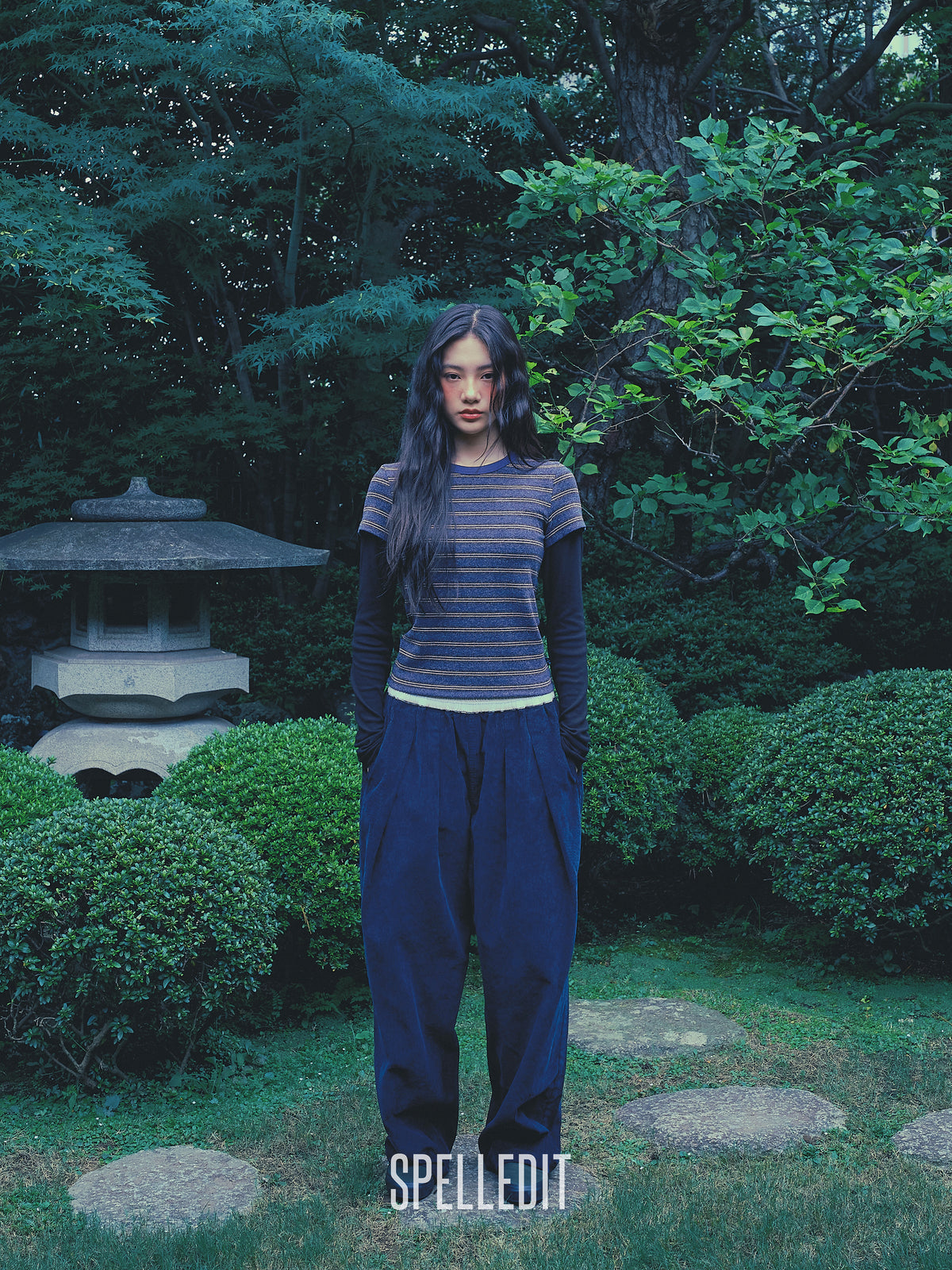 Stripe contrasted corduroy pants