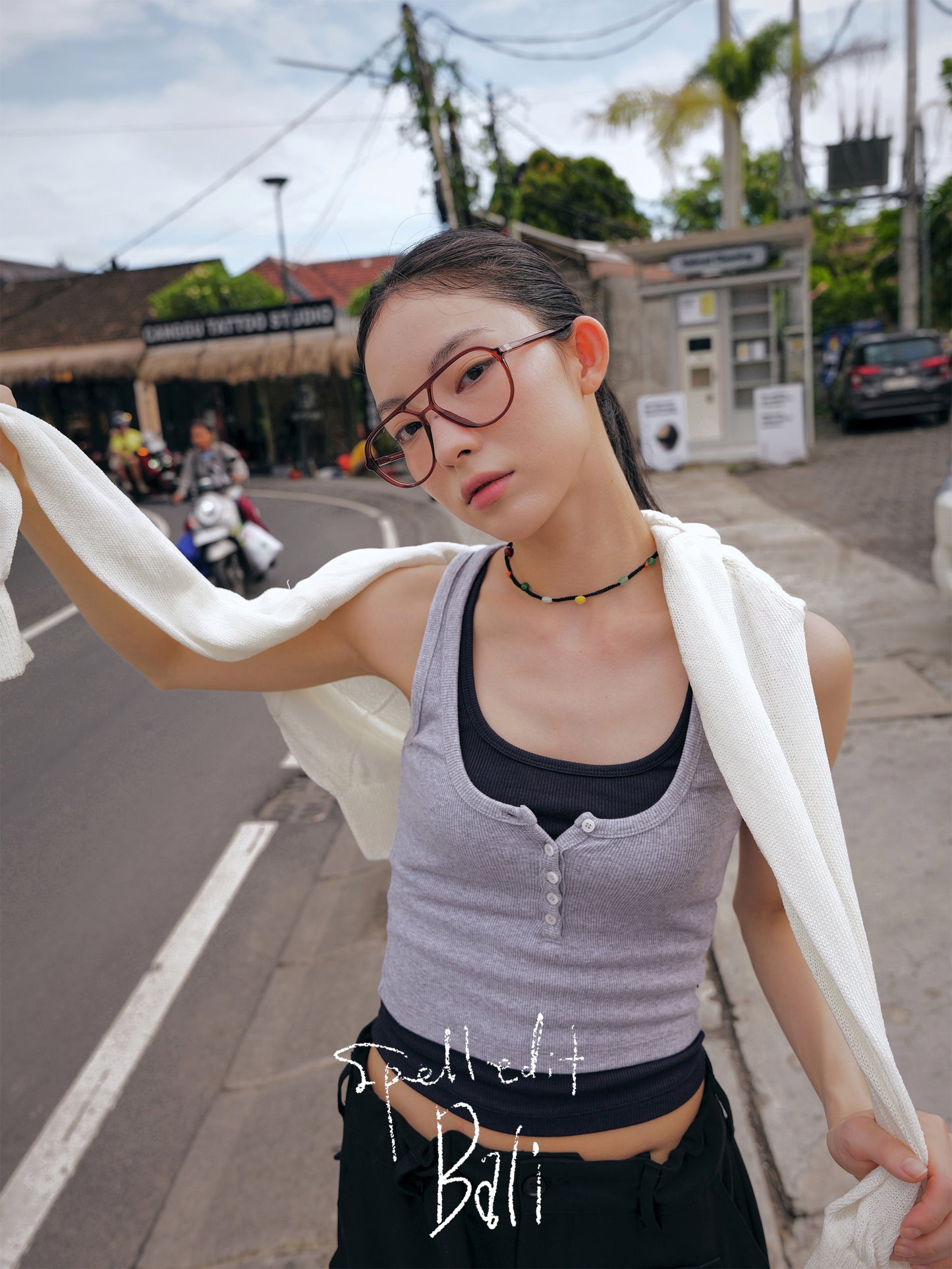 U-NECK BUTTON-UP TANK TOP