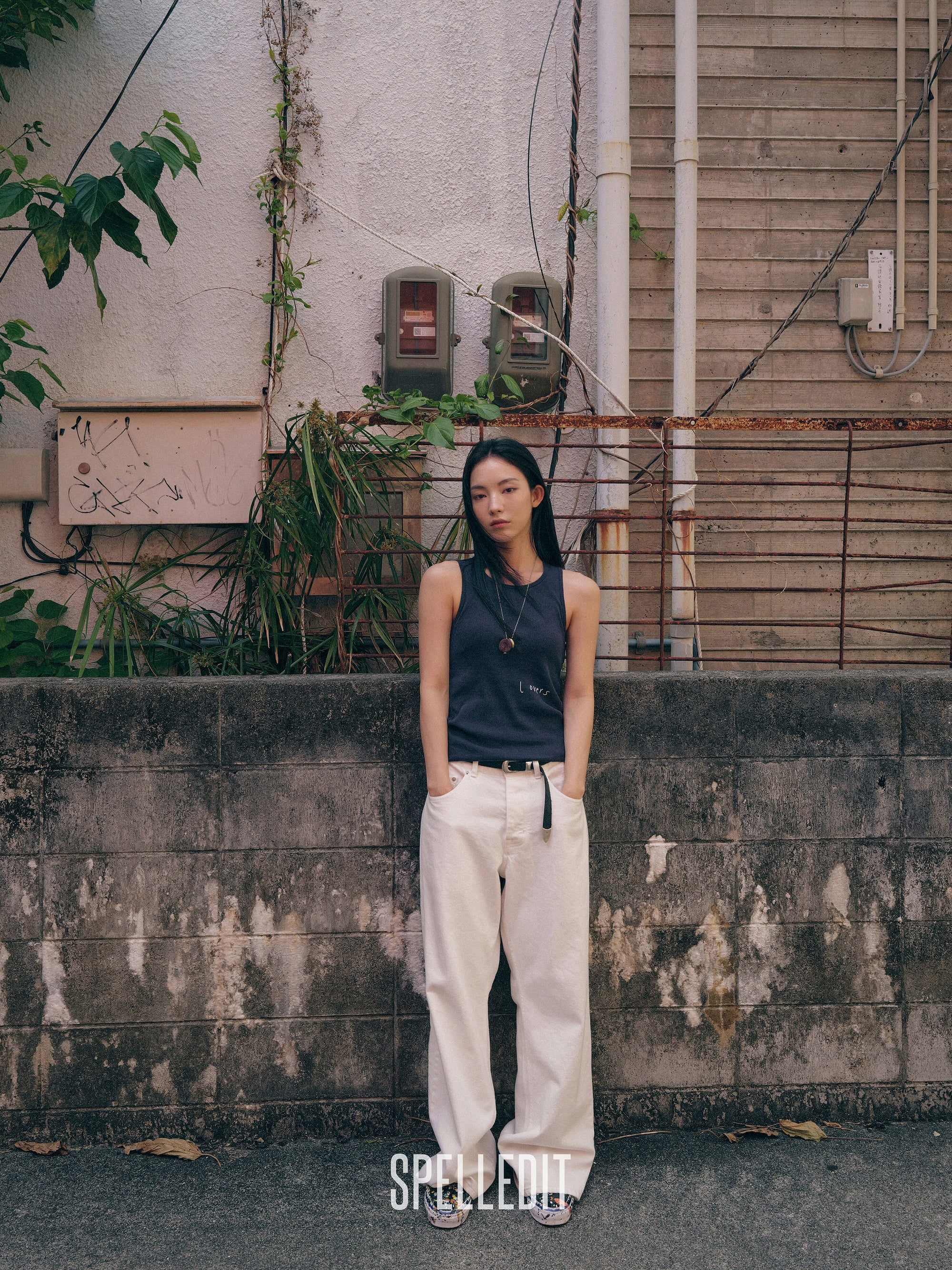 LOOSE FIT WHITE PANTS