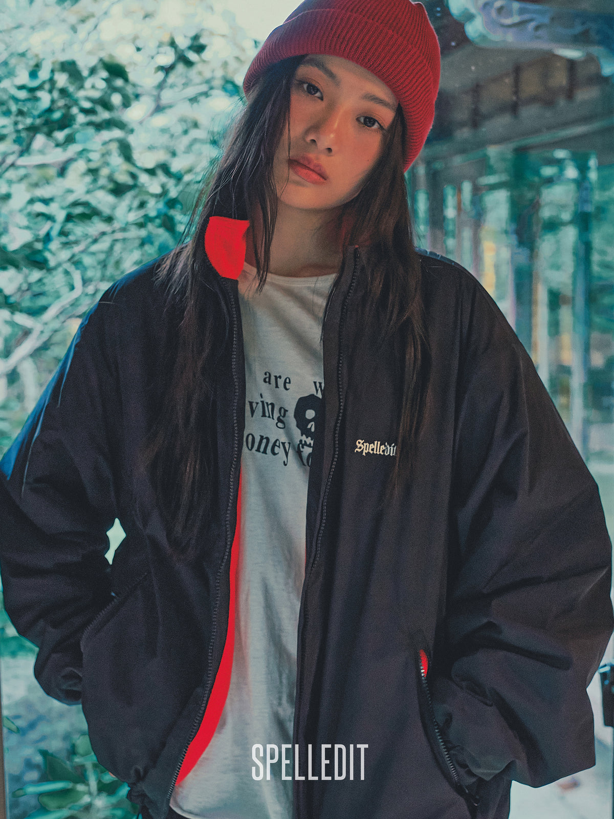 Color contrasted High-neck zip up