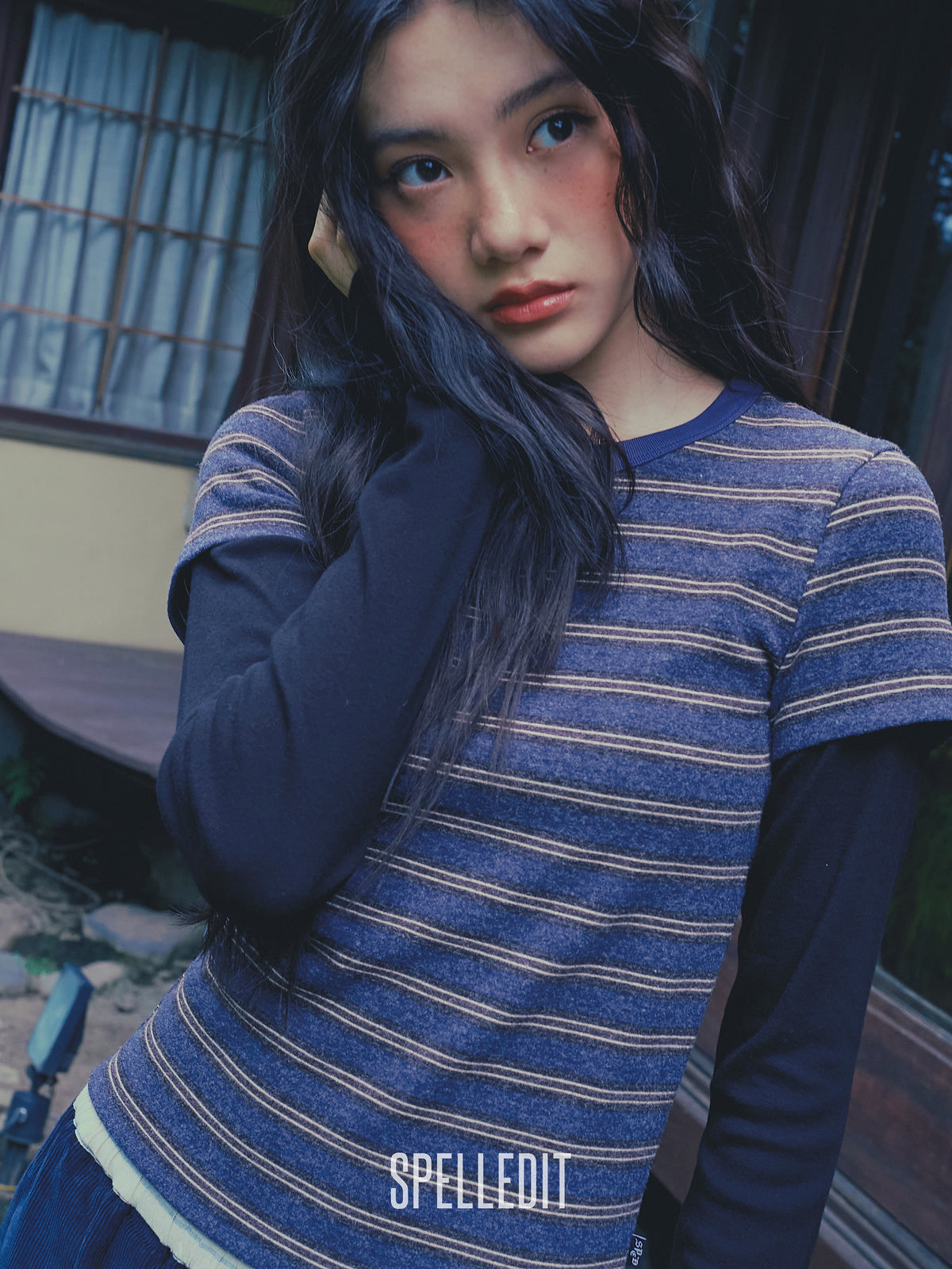 Contrasted sleeves stripe tee