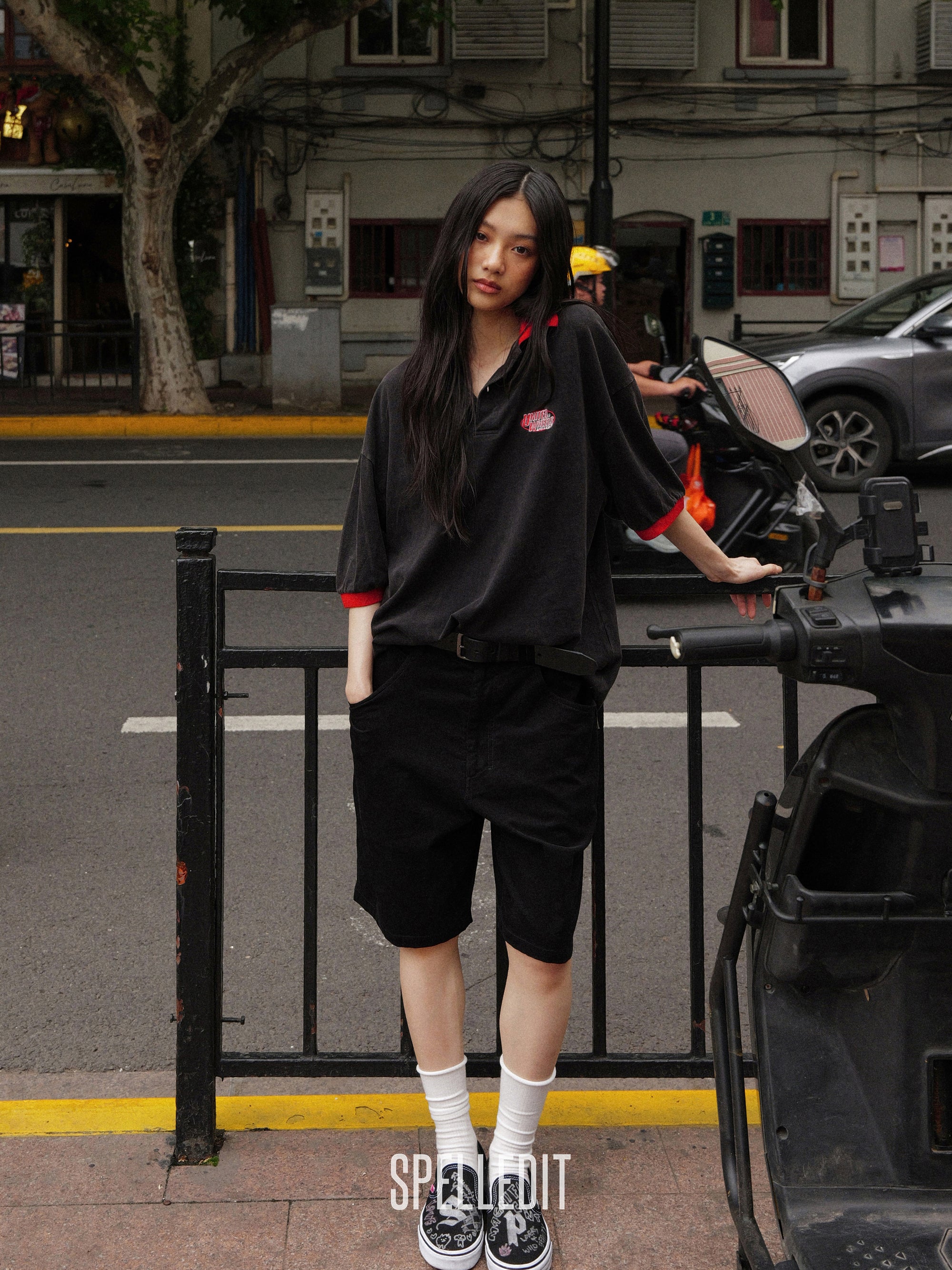 [6/22 PRE]CONTRAST COLLAR T-SHIRT