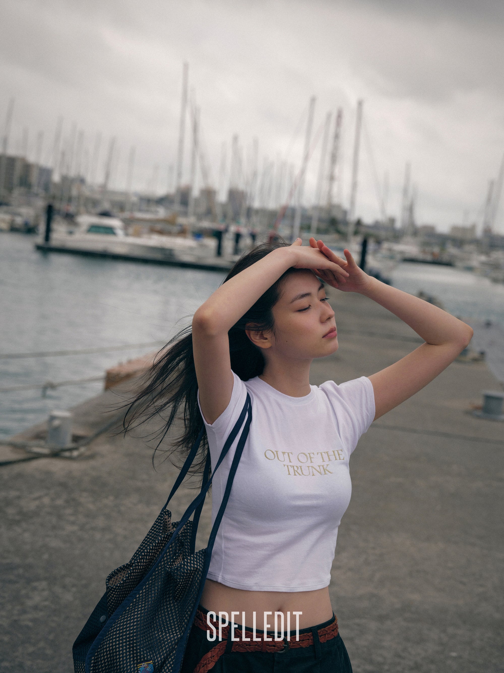 OUT OF TRUNK T-SHIRT