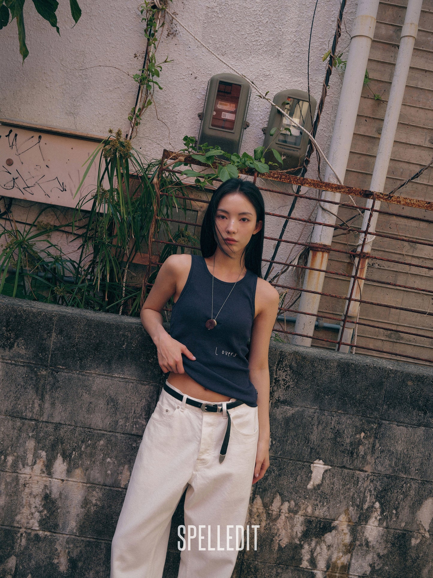 LOOSE FIT WHITE PANTS