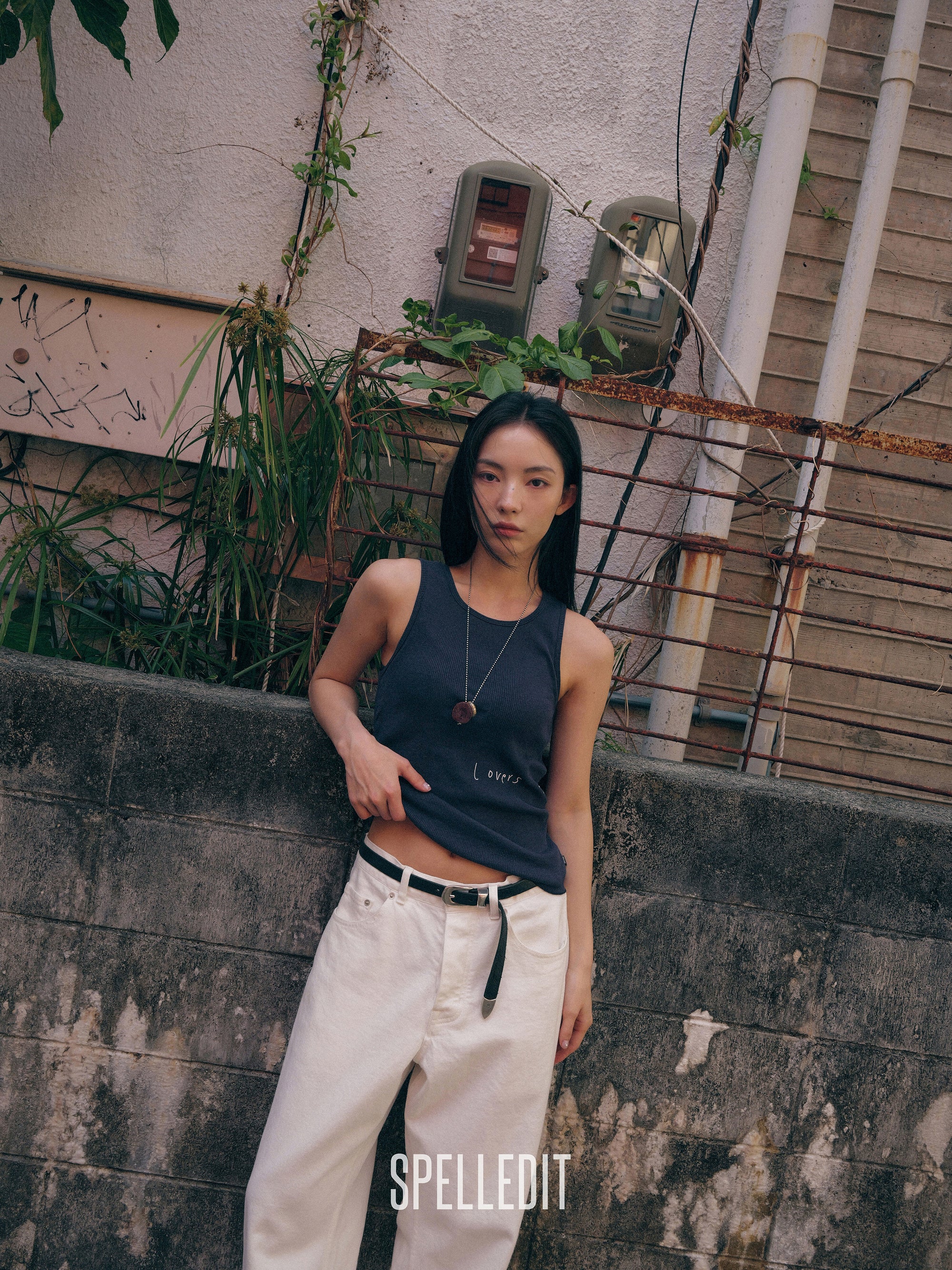 LOOSE FIT WHITE PANTS