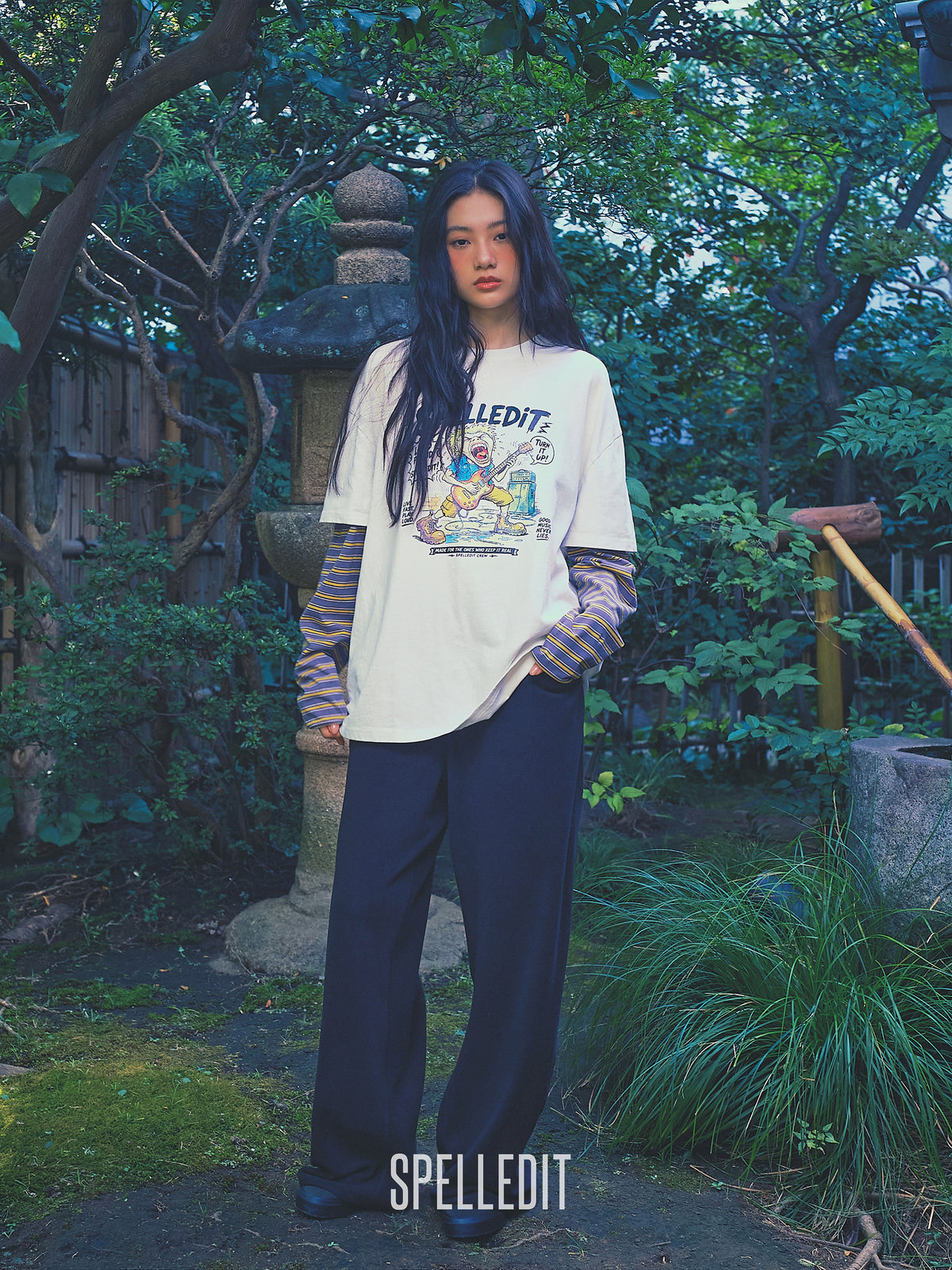 Striped sleeves detailed Layered Tee
