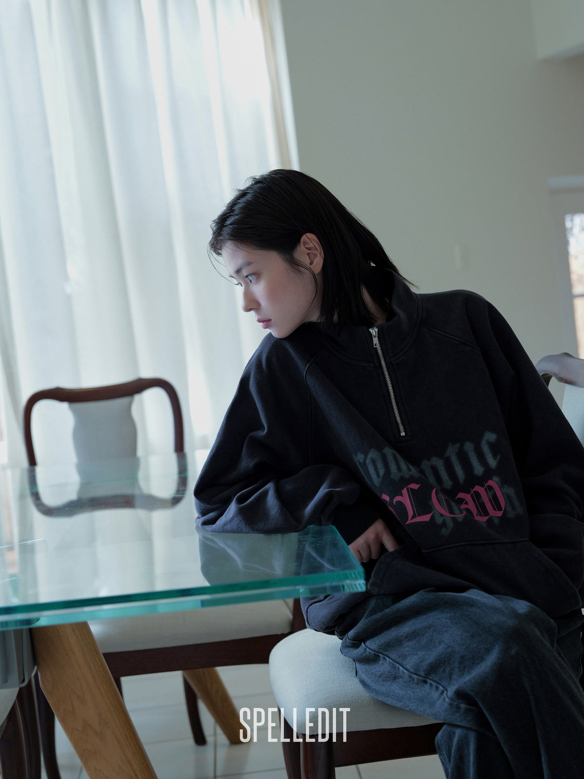 ROMANTIC HIGH NECK HALF ZIP SWEATSHIRT
