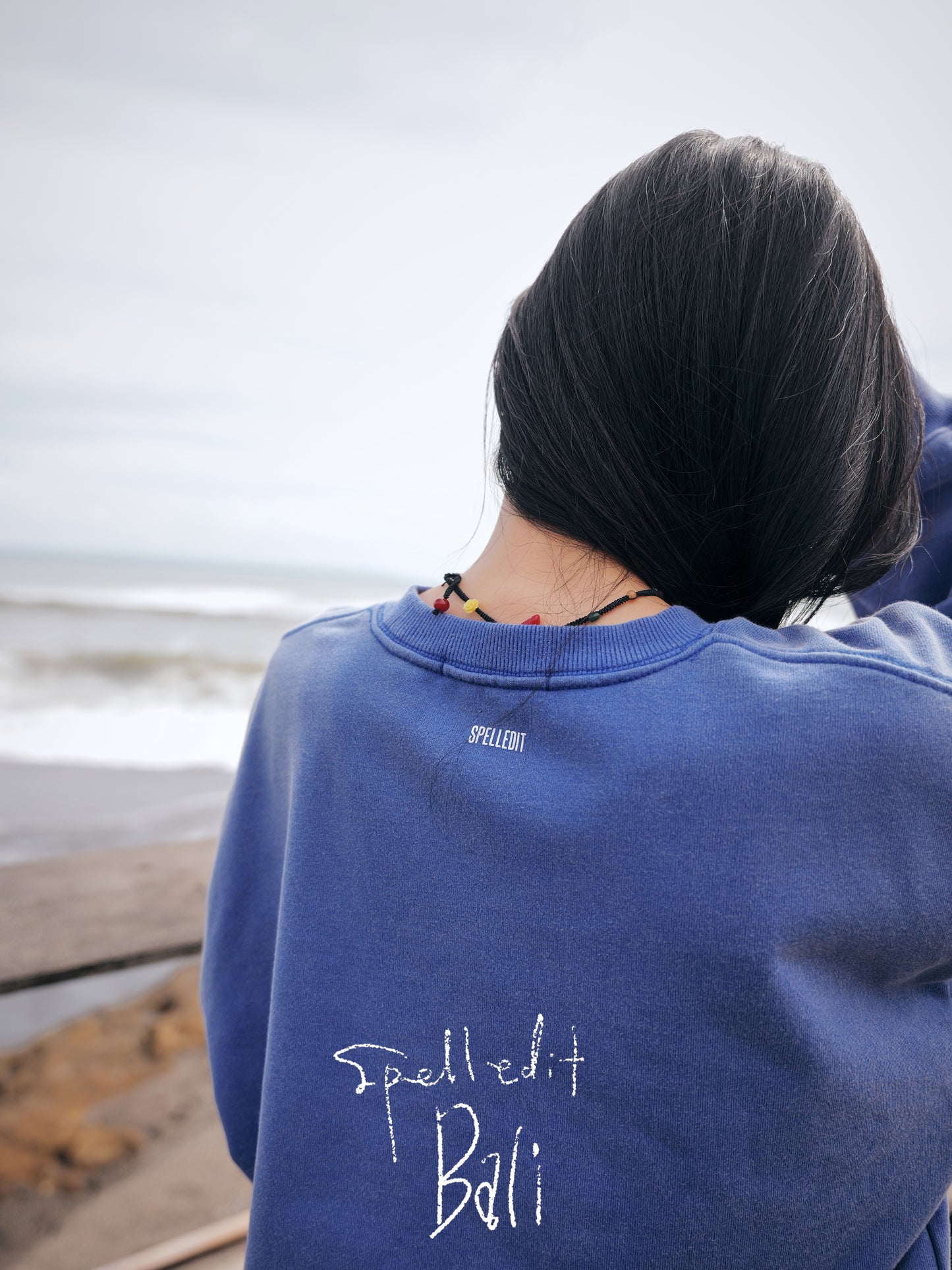CLASSIC OVERSIZED SWEATSHIRT