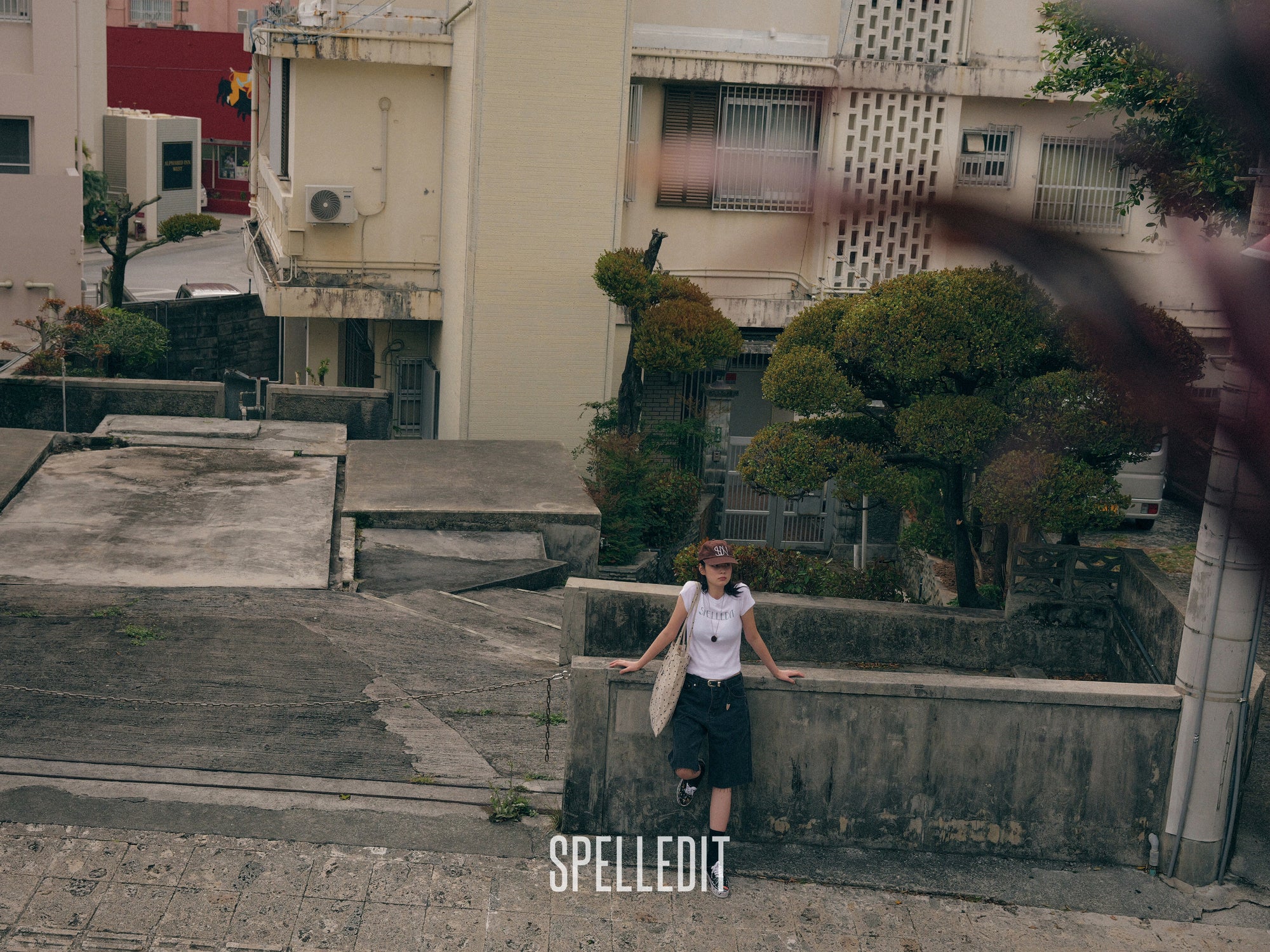 SPELLEDIT LOGO SLIM T-SHIRT