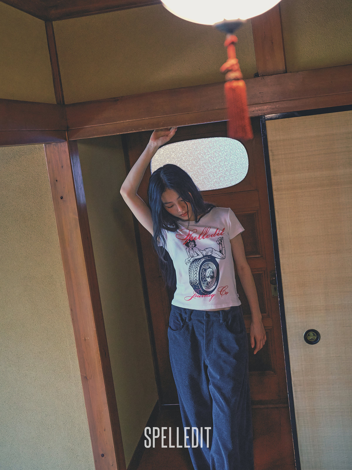 Pin-up girl printed slim fit short sleeves tee