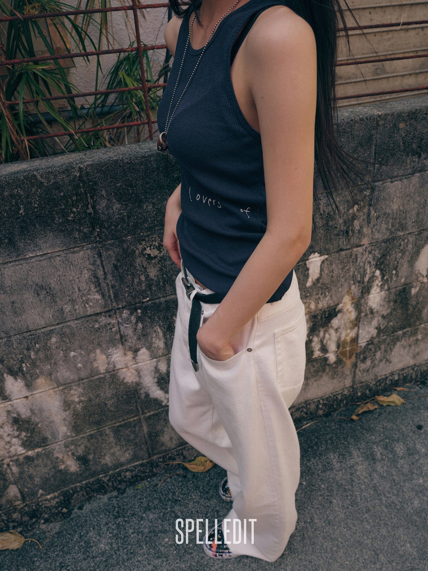 LOOSE FIT WHITE PANTS