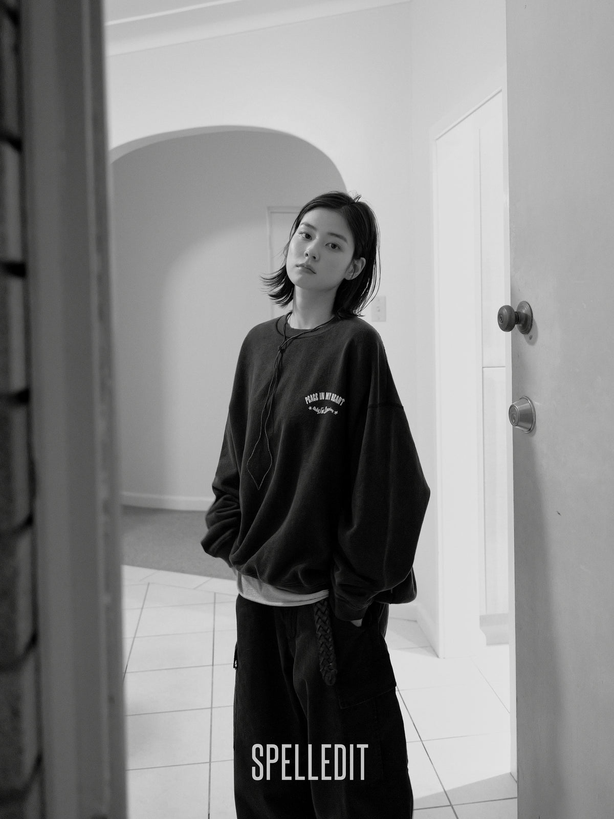 PEACE SWEATSHIRT