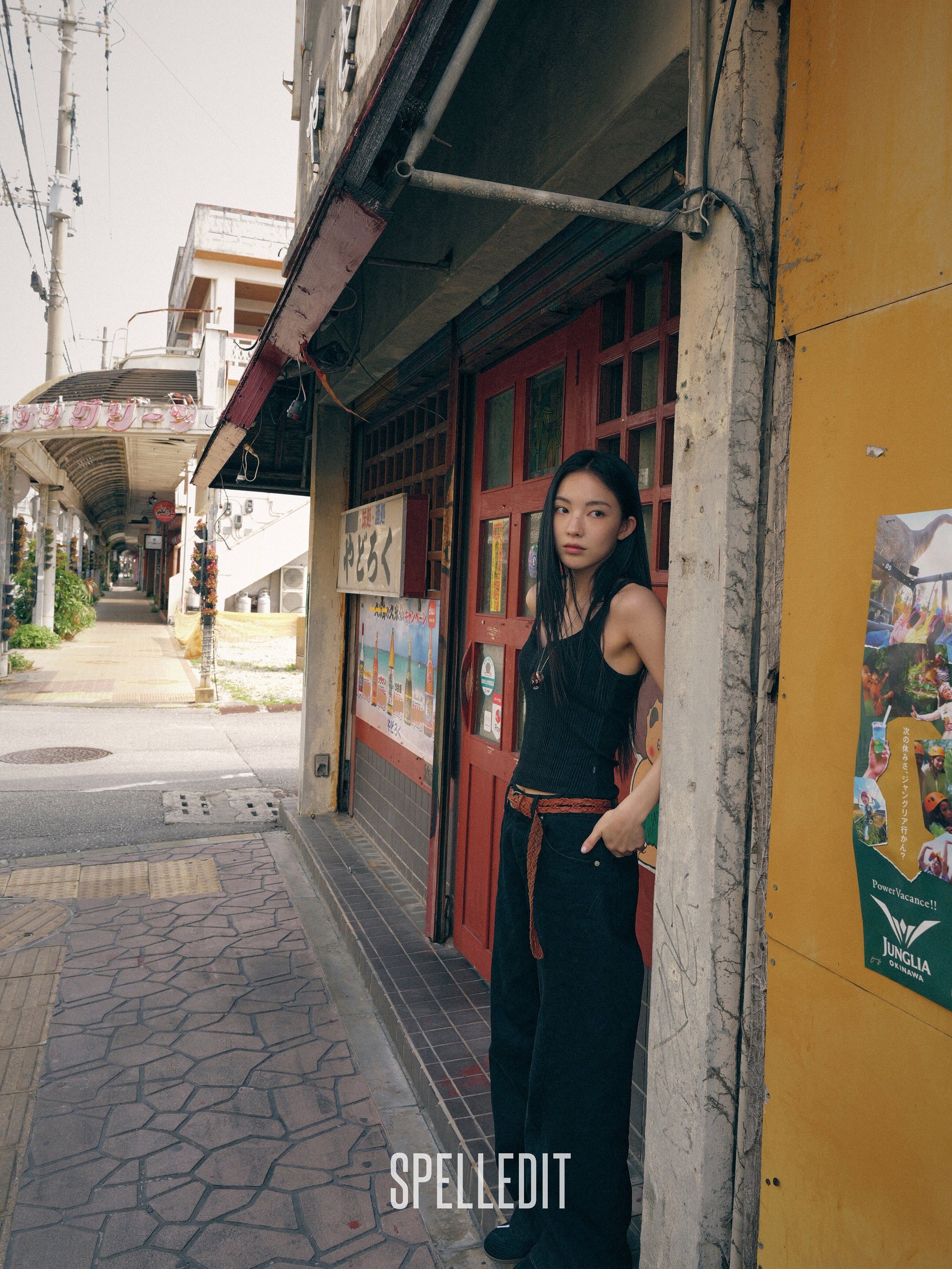 RIBBED PLACKET SLEEVELESS