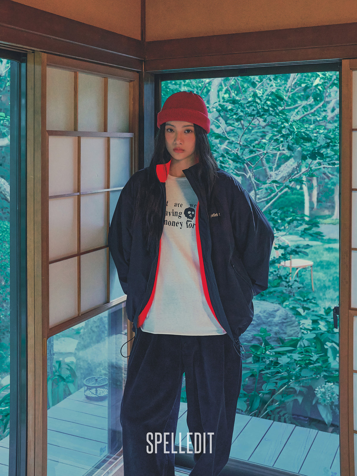 Color contrasted High-neck zip up