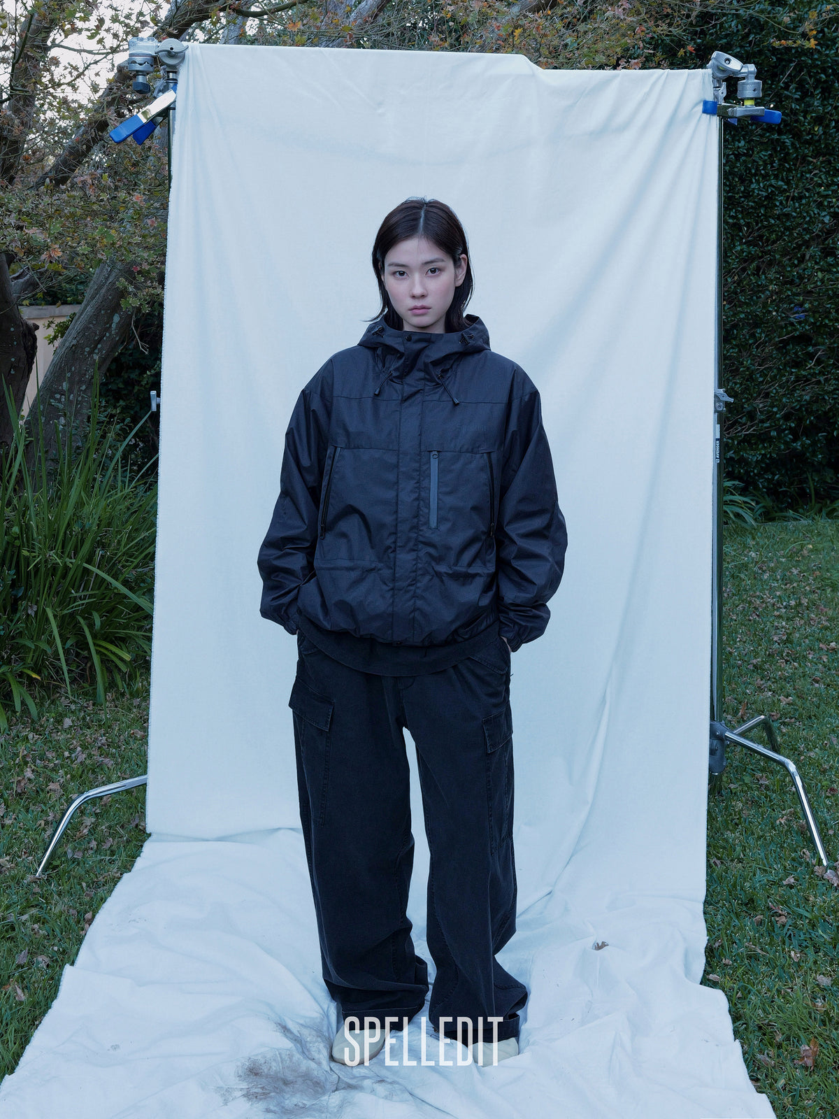 MULTI-POCKET CARGO PANTS