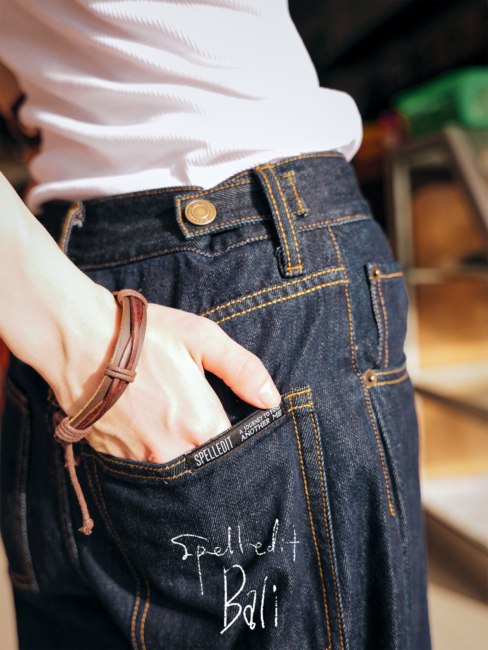 SNAP DETAIL WIDE DENIM PANTS