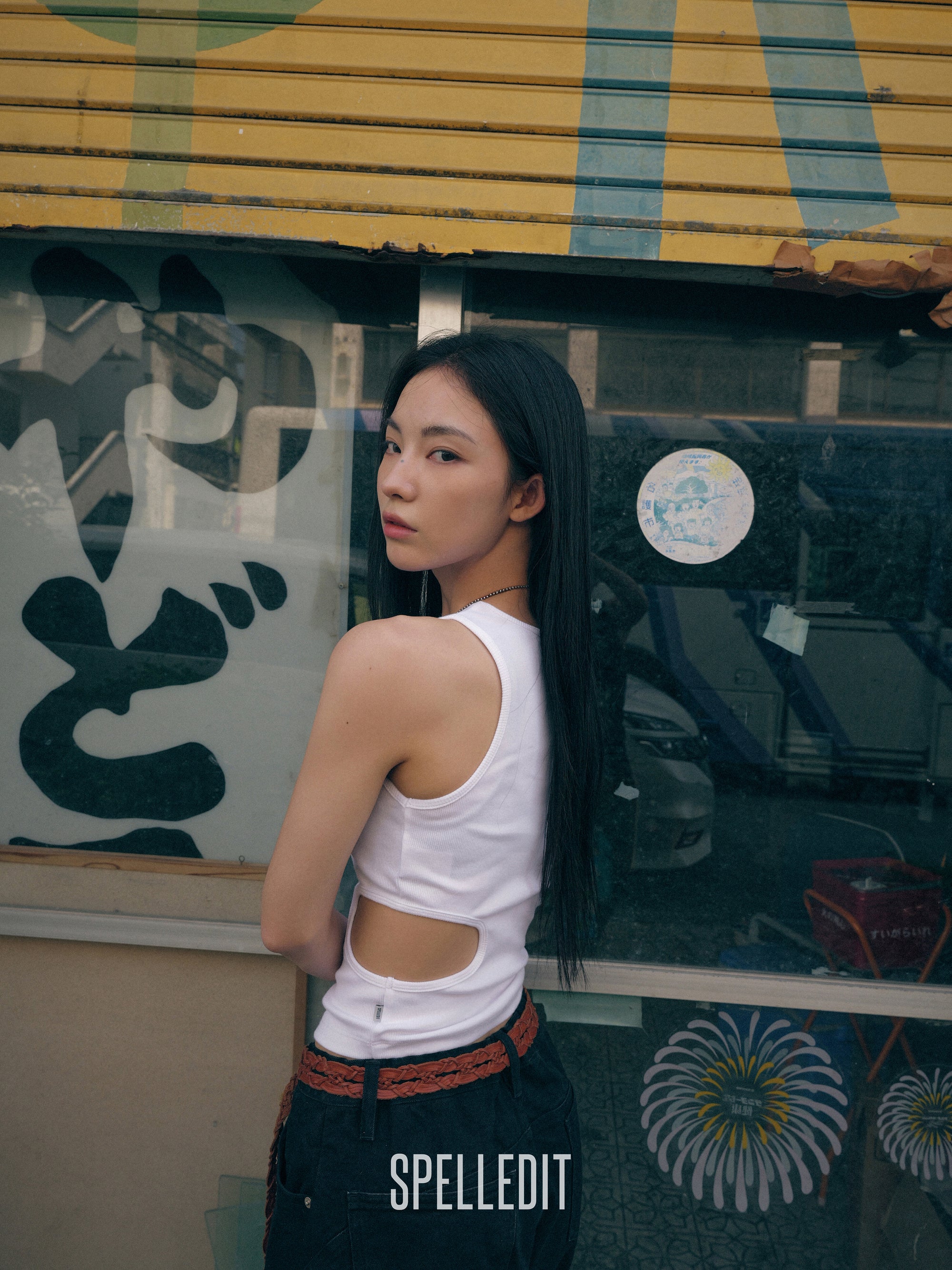 WAIST CUT-OUT SLEEVELESS
