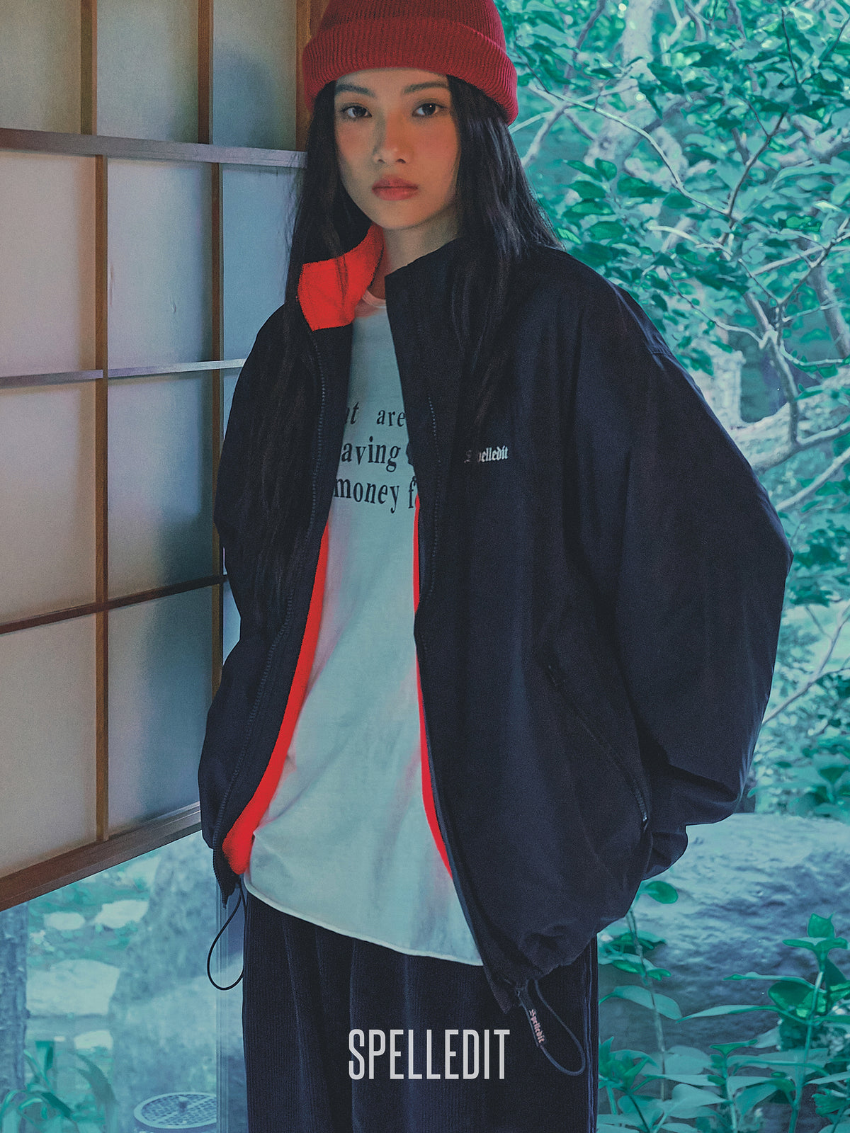 Color contrasted High-neck zip up