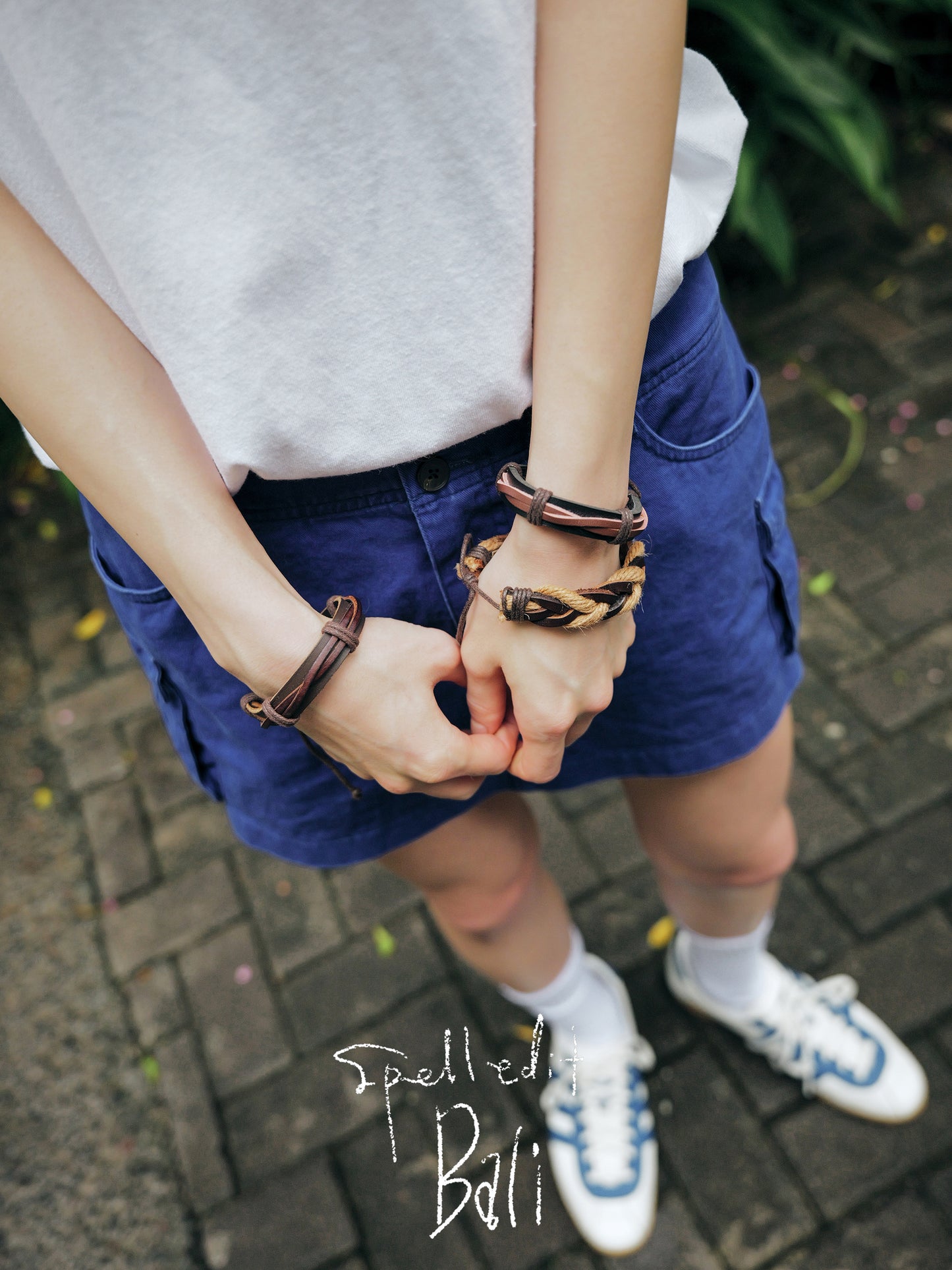 VINTAGE LEATHER BRACELET