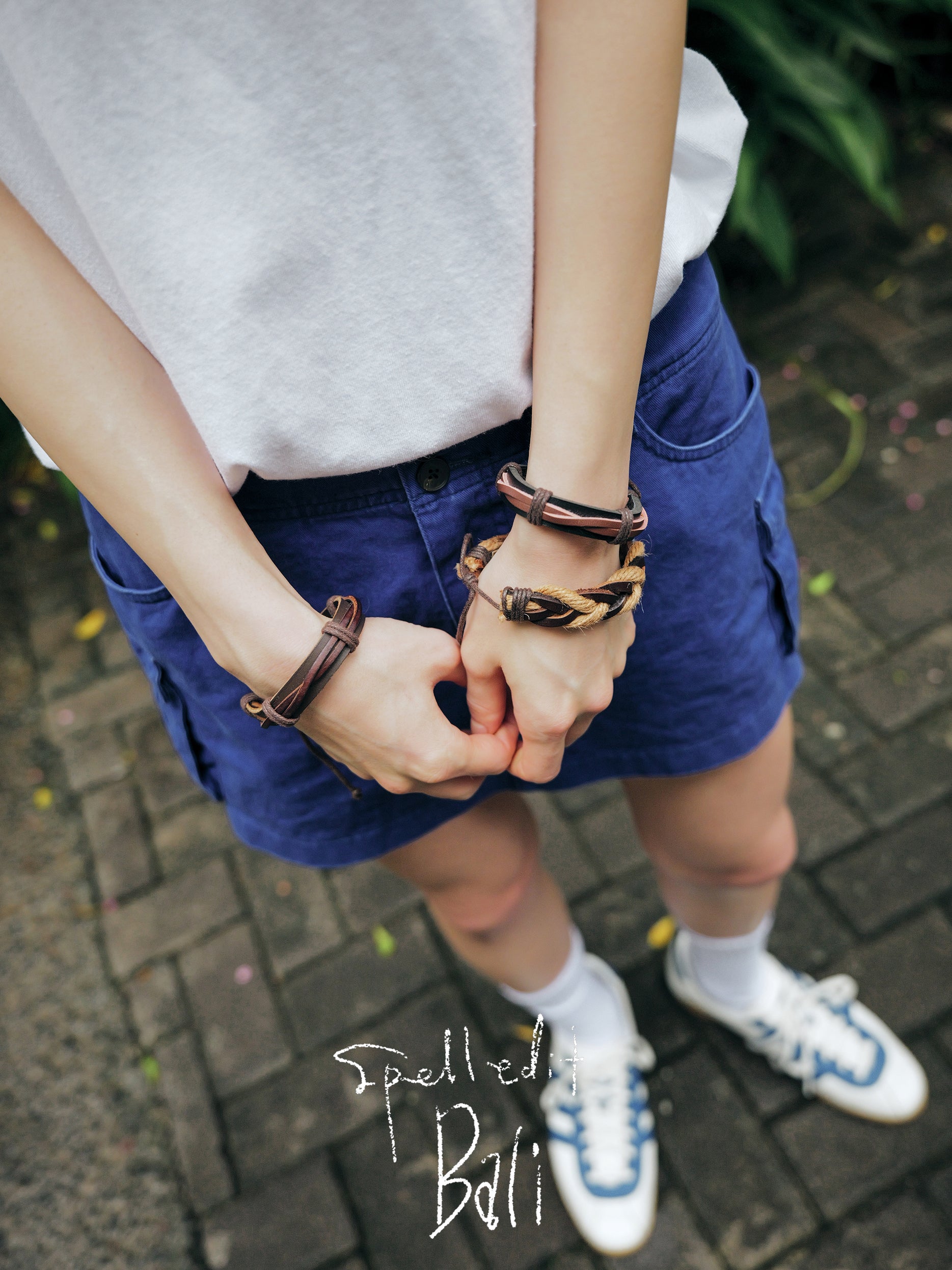 VINTAGE LEATHER BRACELET