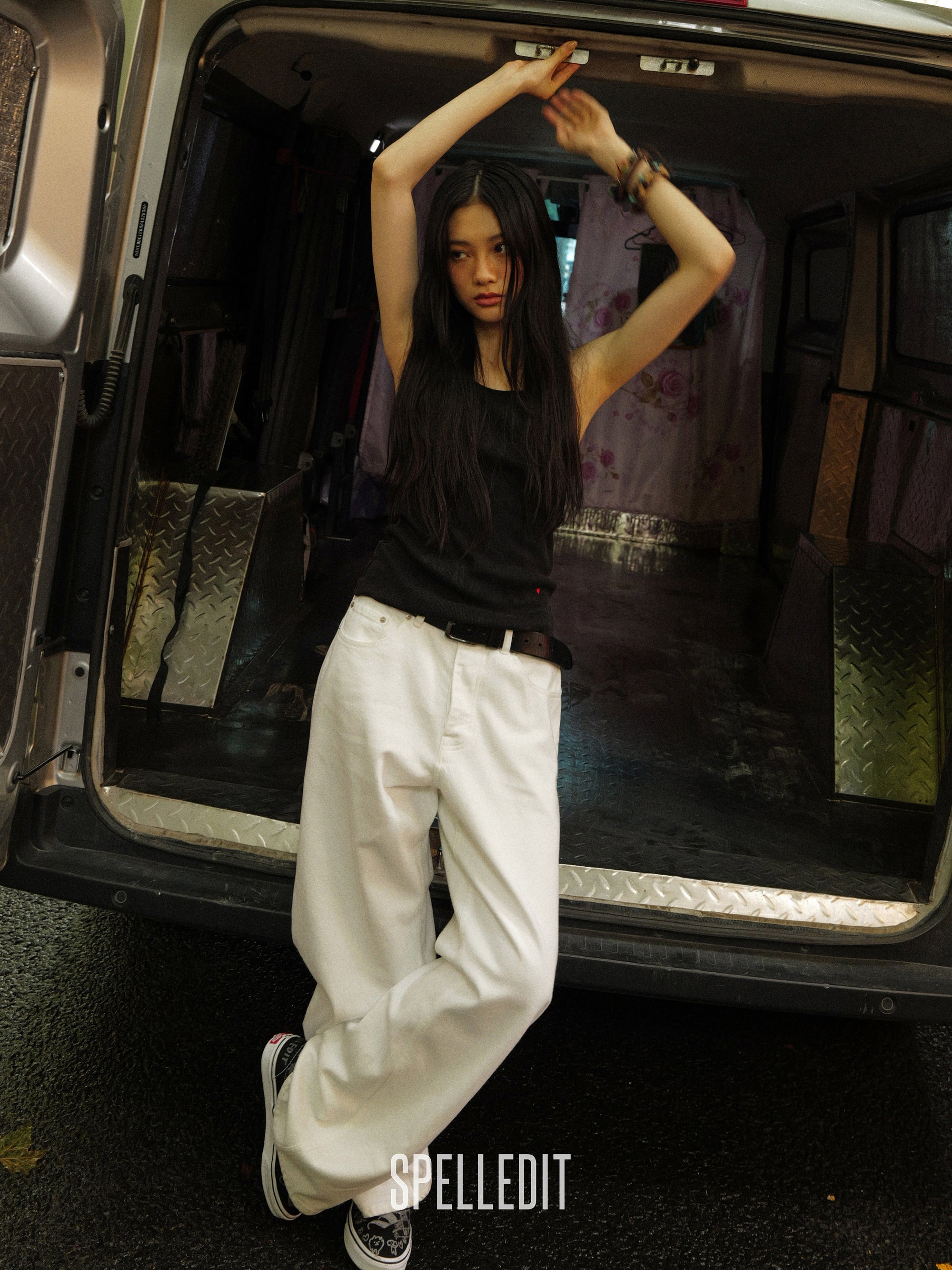 [6/22 PRE]CUT IT OUT SLEEVELESS