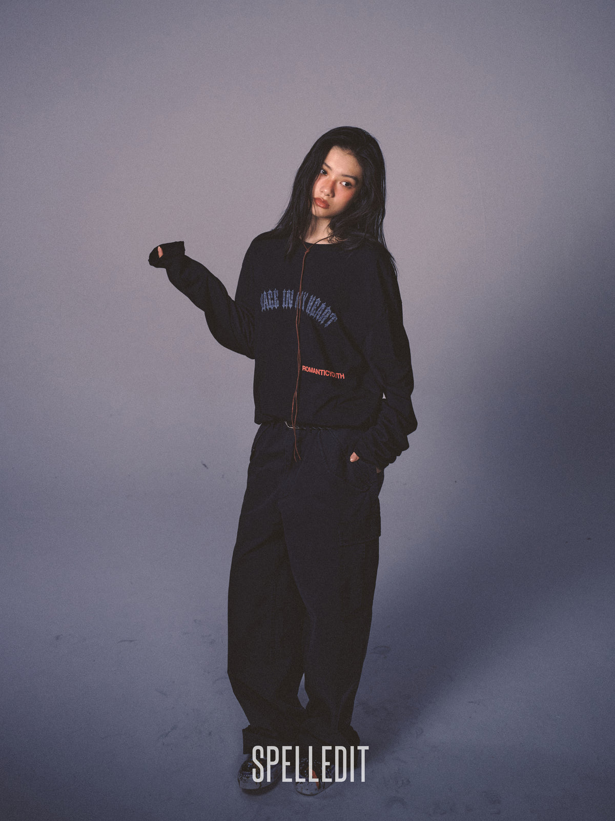 PEACE LONG SLEEVE T-SHIRT