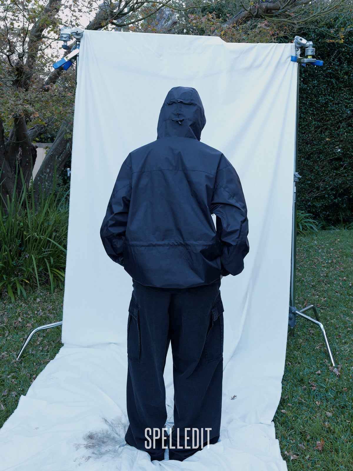 MULTI-POCKET CARGO PANTS