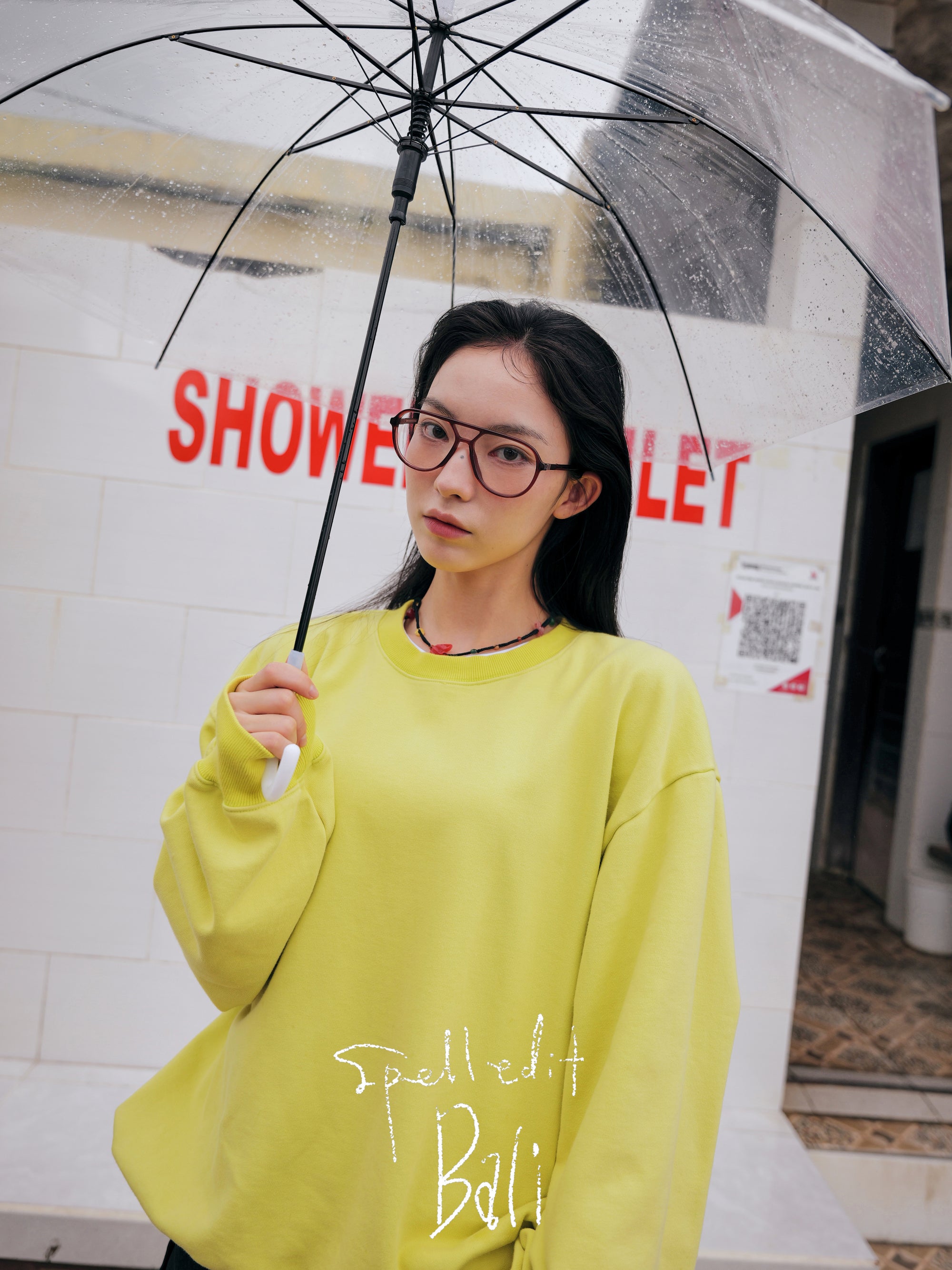 CLASSIC OVERSIZED SWEATSHIRT