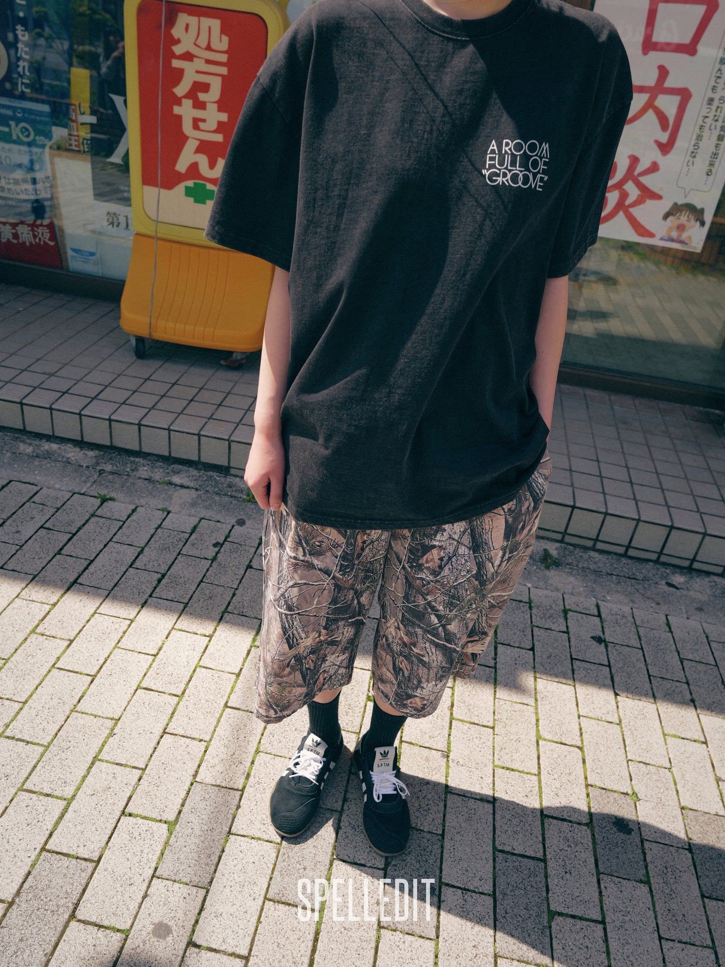GROOVE T-SHIRT