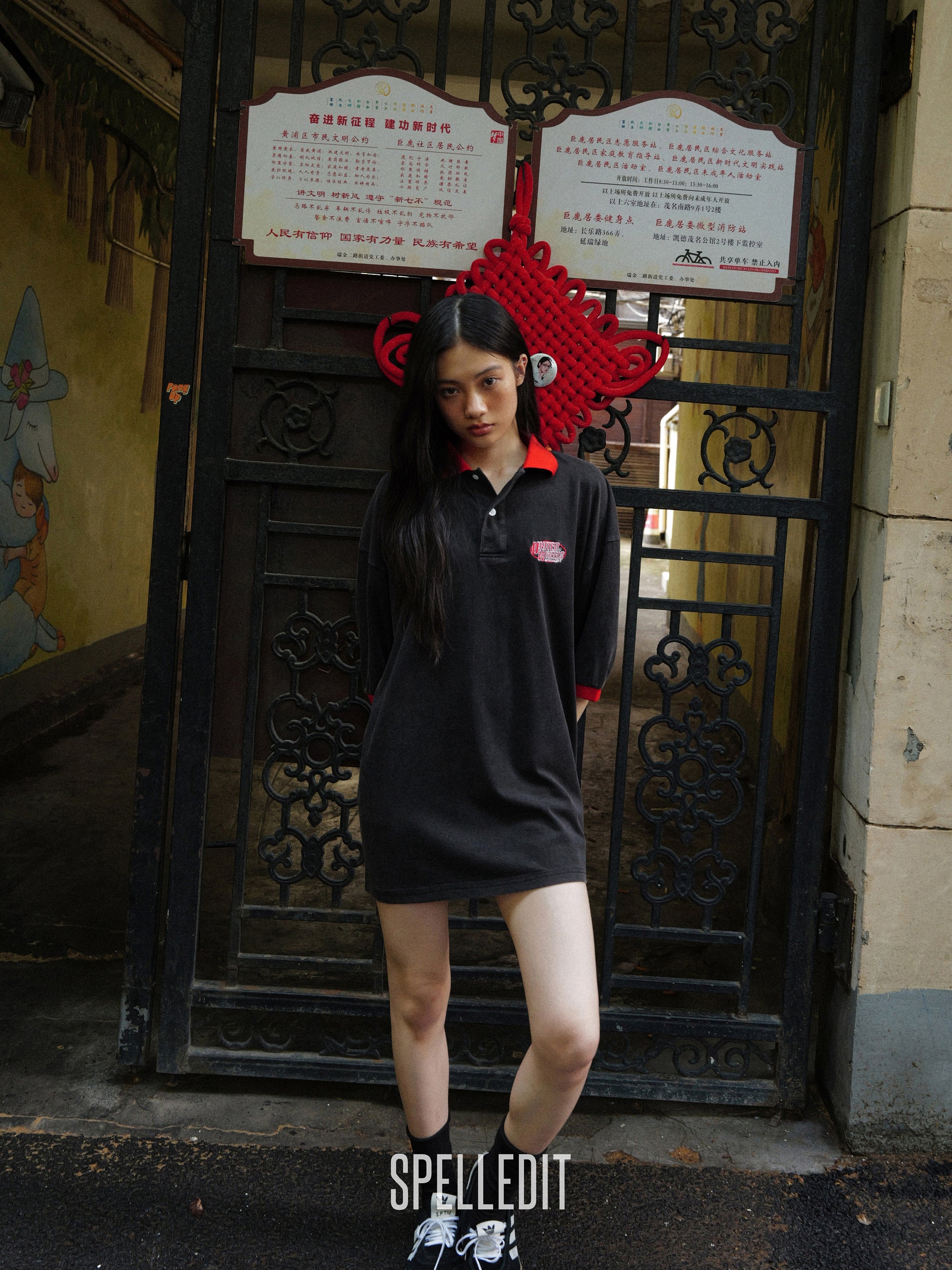 [6/22 PRE]CONTRAST COLLAR T-SHIRT