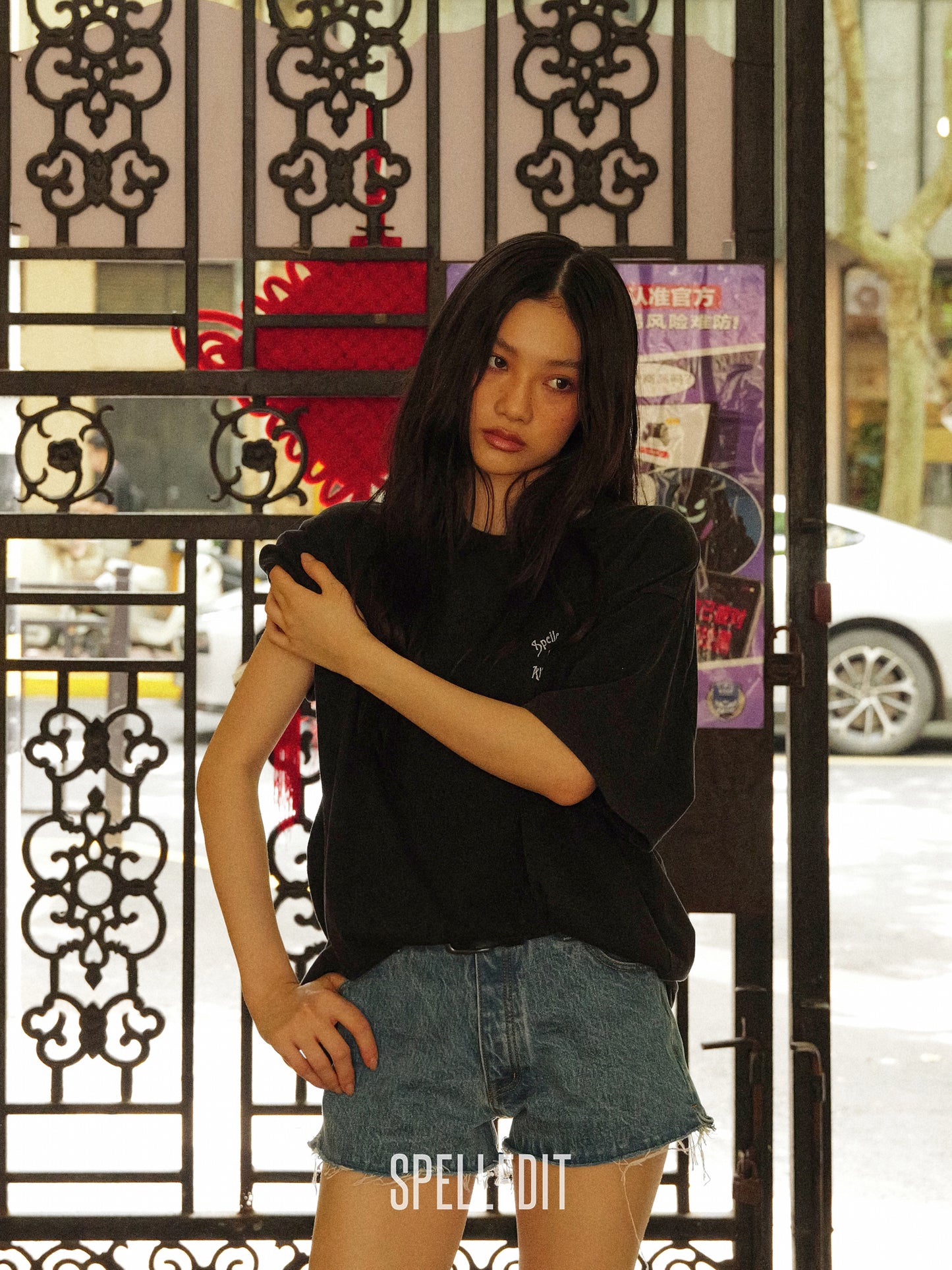 [6/22 PRE]DISTRESSED DENIM SHORTS