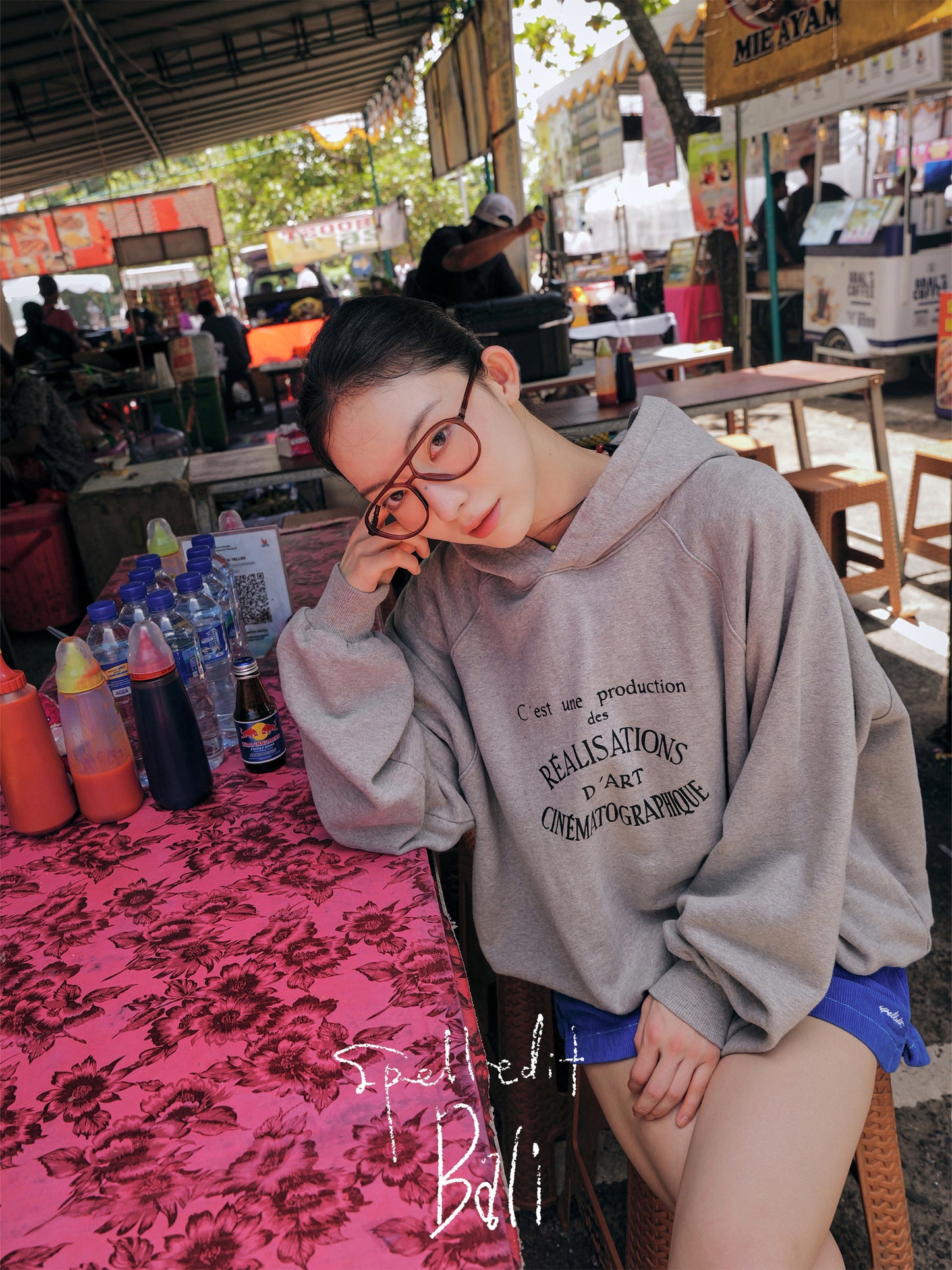 LETTERING RAGLAN HOODIE