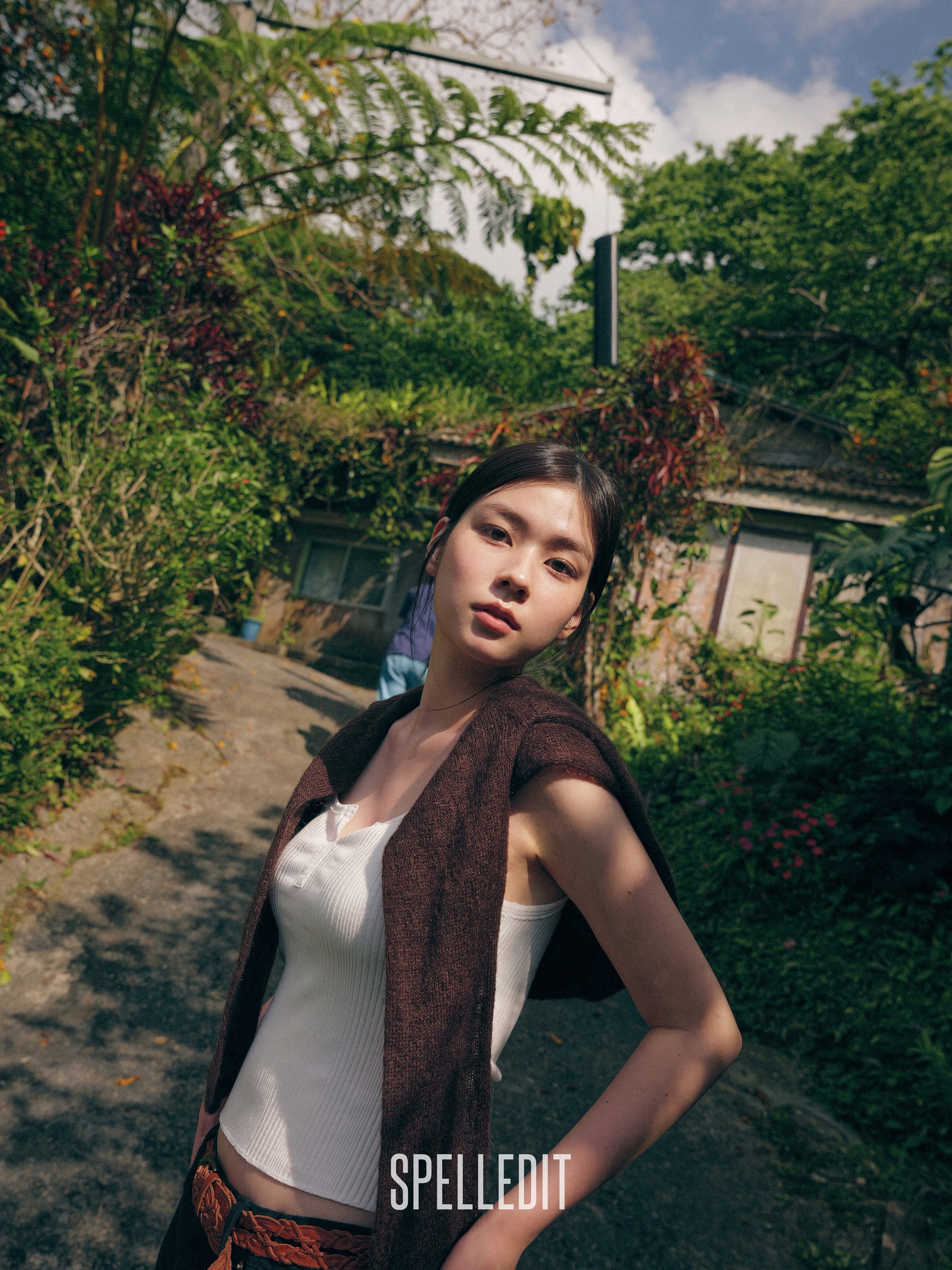 RIBBED PLACKET SLEEVELESS