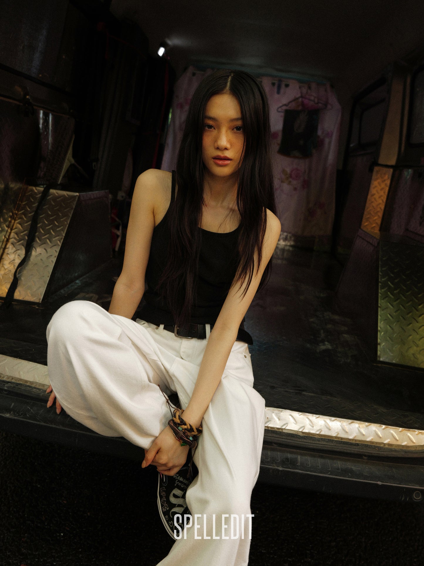 [6/22 PRE]CUT IT OUT SLEEVELESS