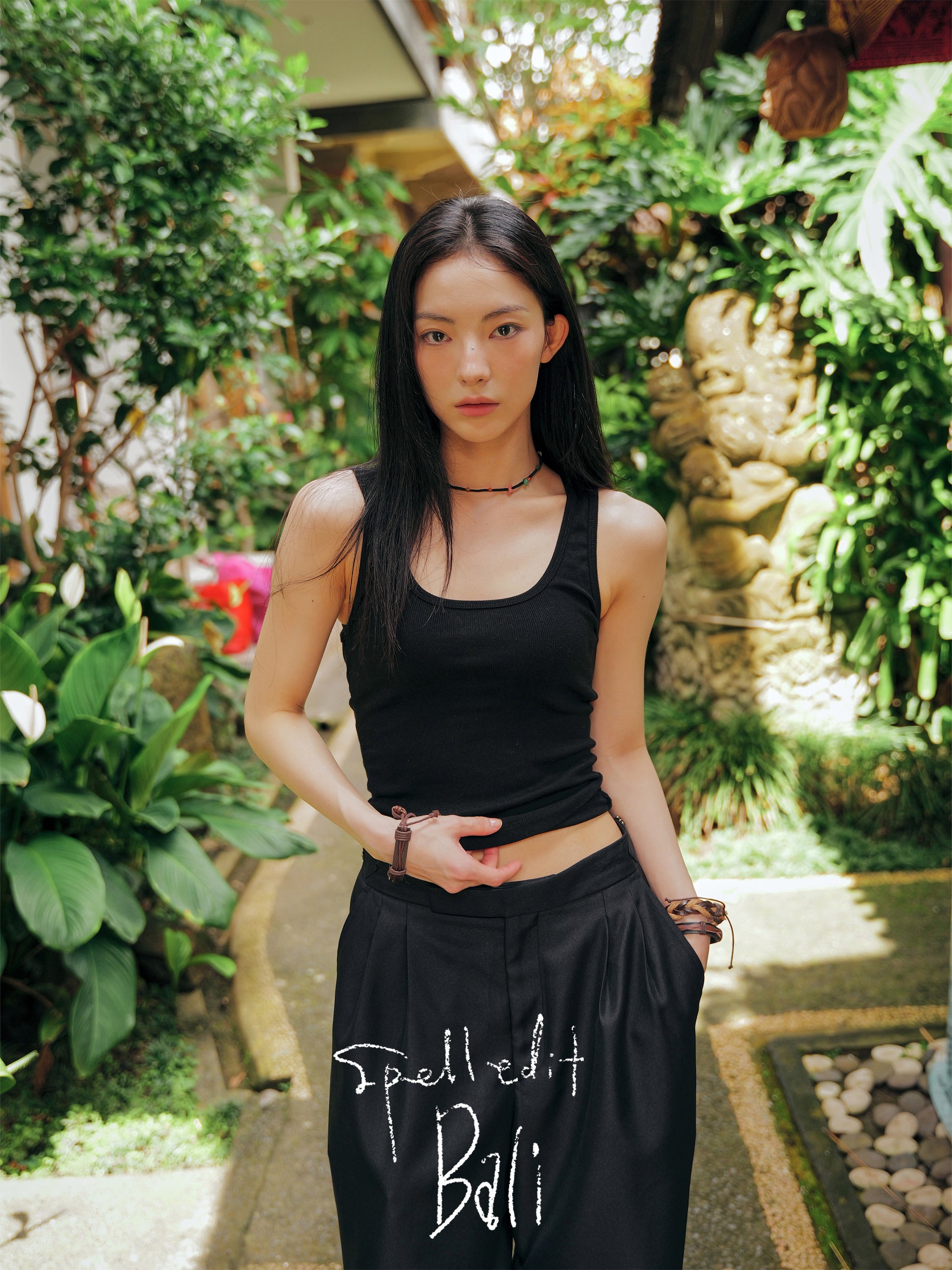 BASIC U-NECK TANK TOP