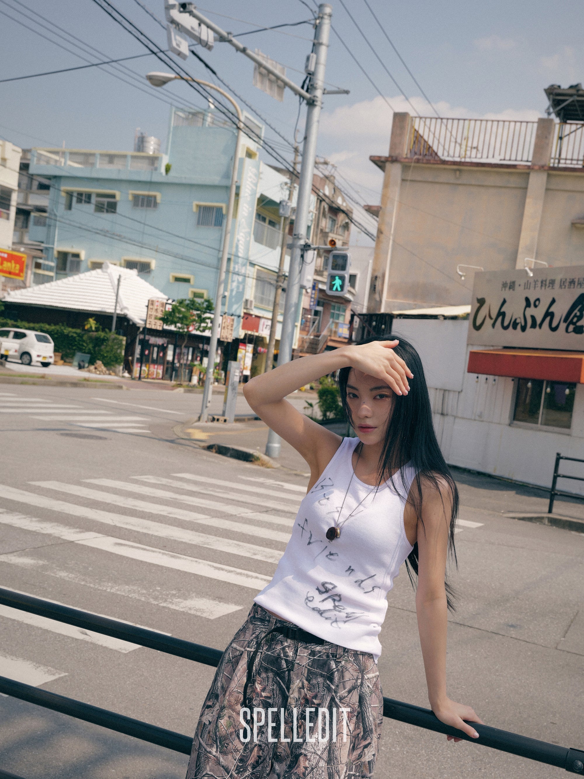 BEST FRIENDS SLEEVELESS