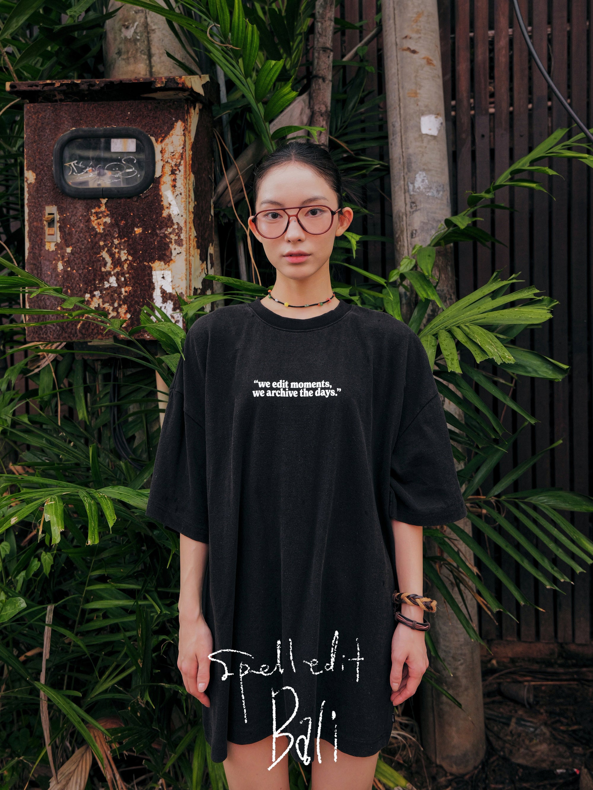 EDIT AND ARCHIVE T-SHIRT