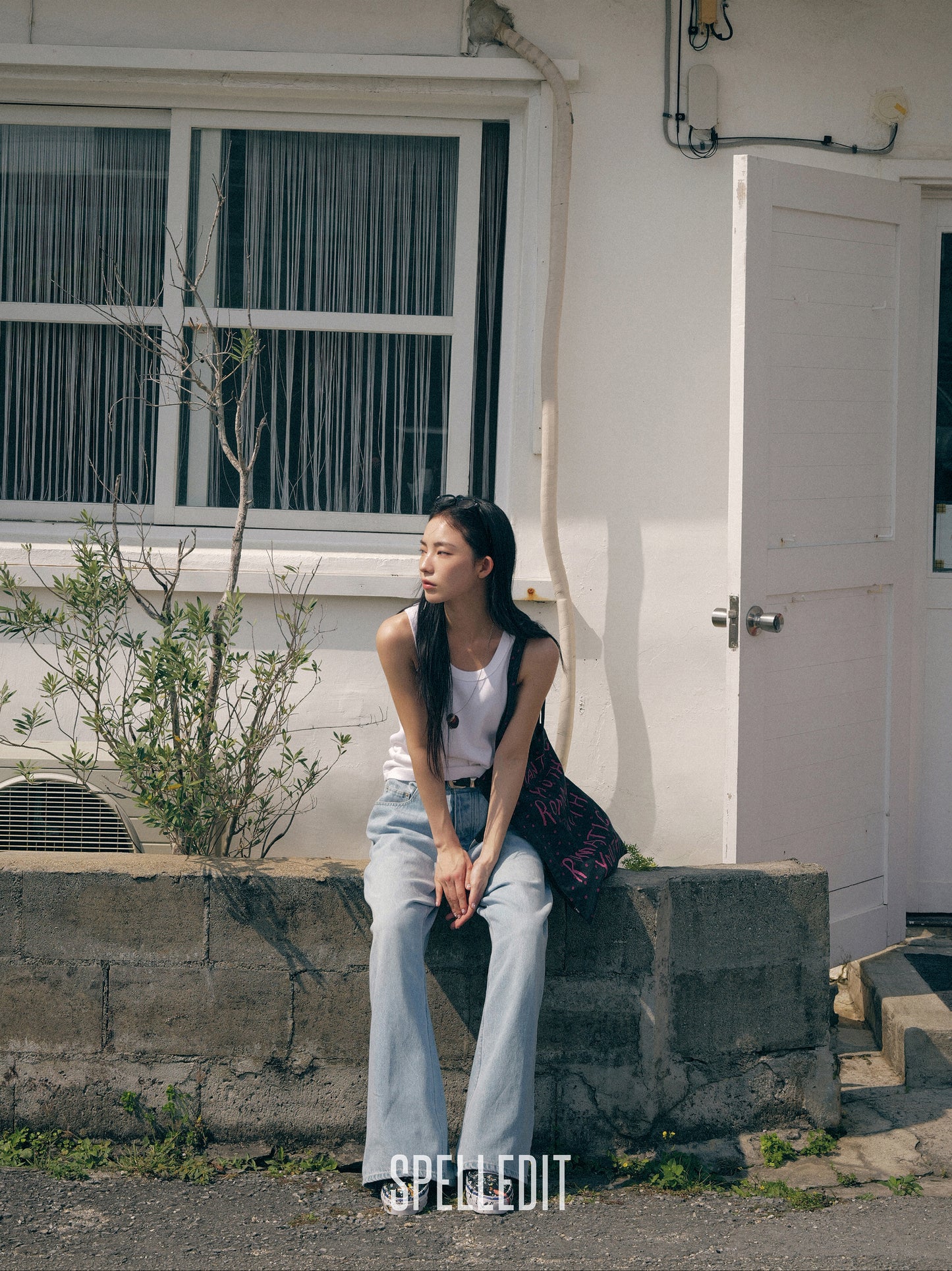 VINTAGE U-NECK SLEEVELESS