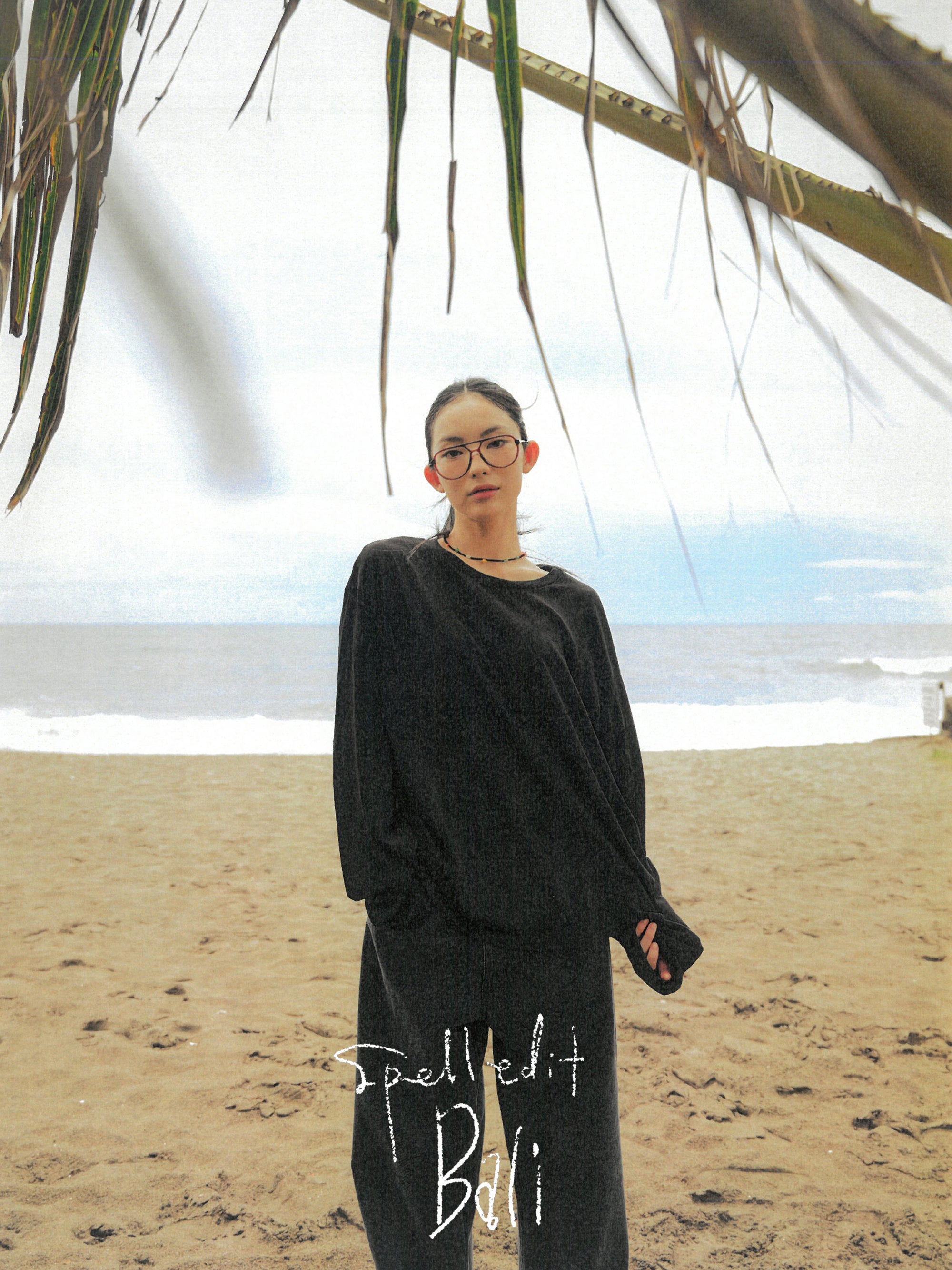 BASIC LOOSE-FIT LONG SLEEVE T-SHIRT