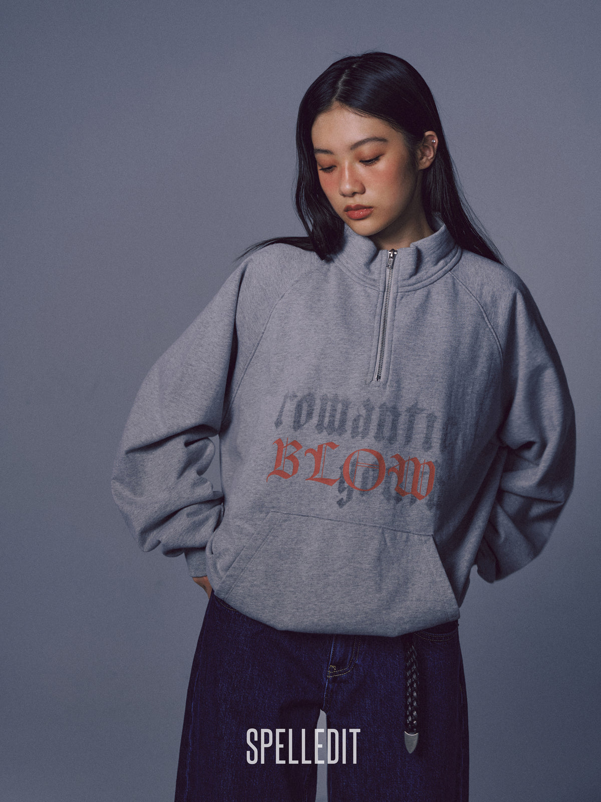 ROMANTIC HIGH NECK HALF ZIP SWEATSHIRT