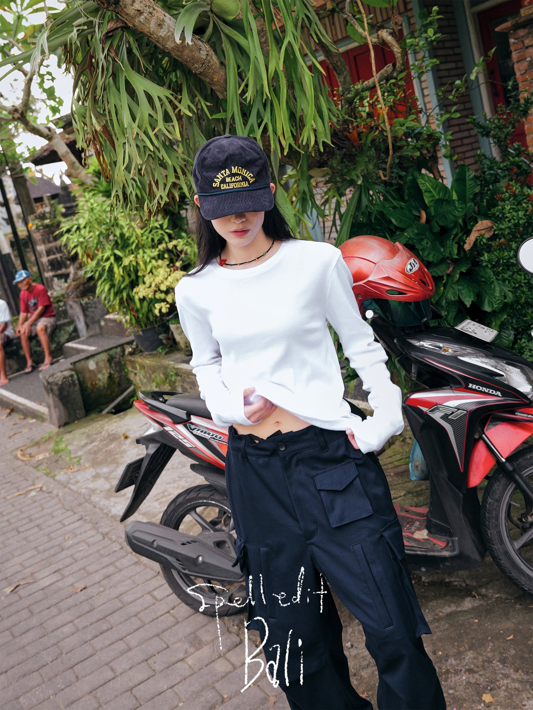 RIBBED CREW NECK LONG SLEEVE T-SHIRT