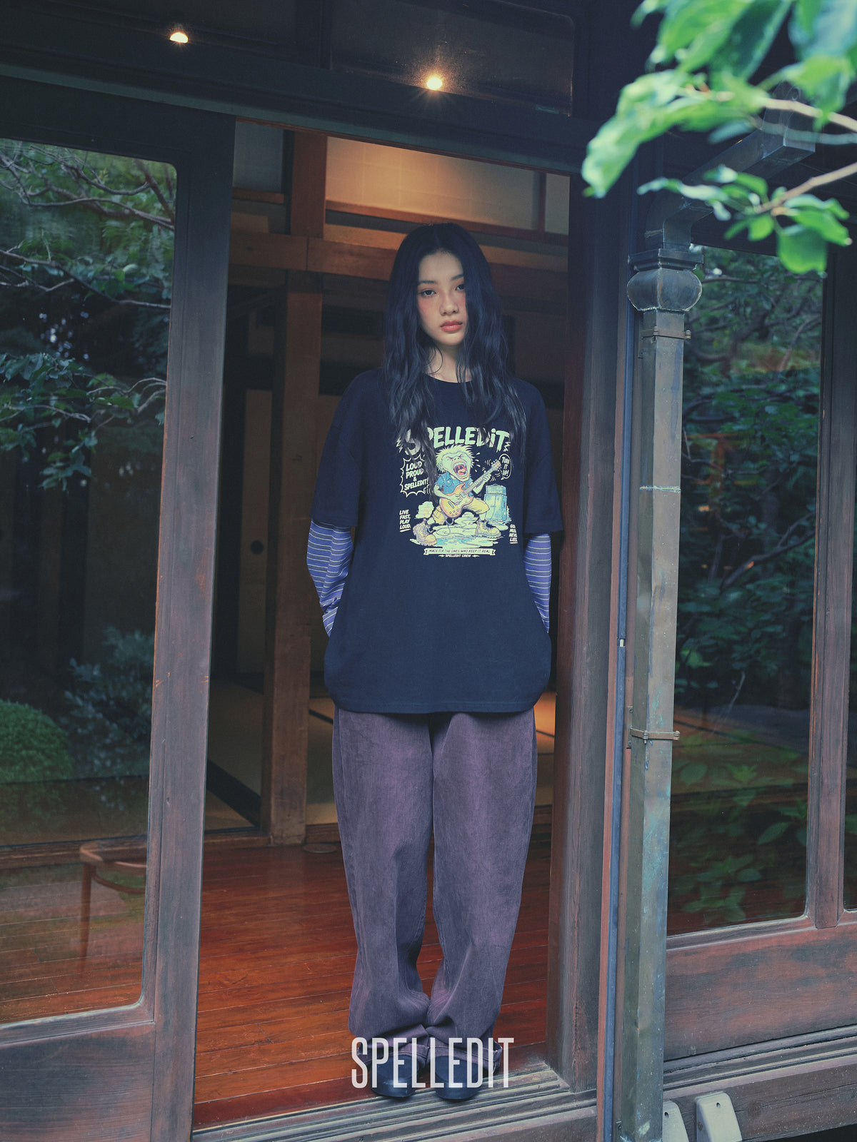 Striped sleeves detailed Layered Tee