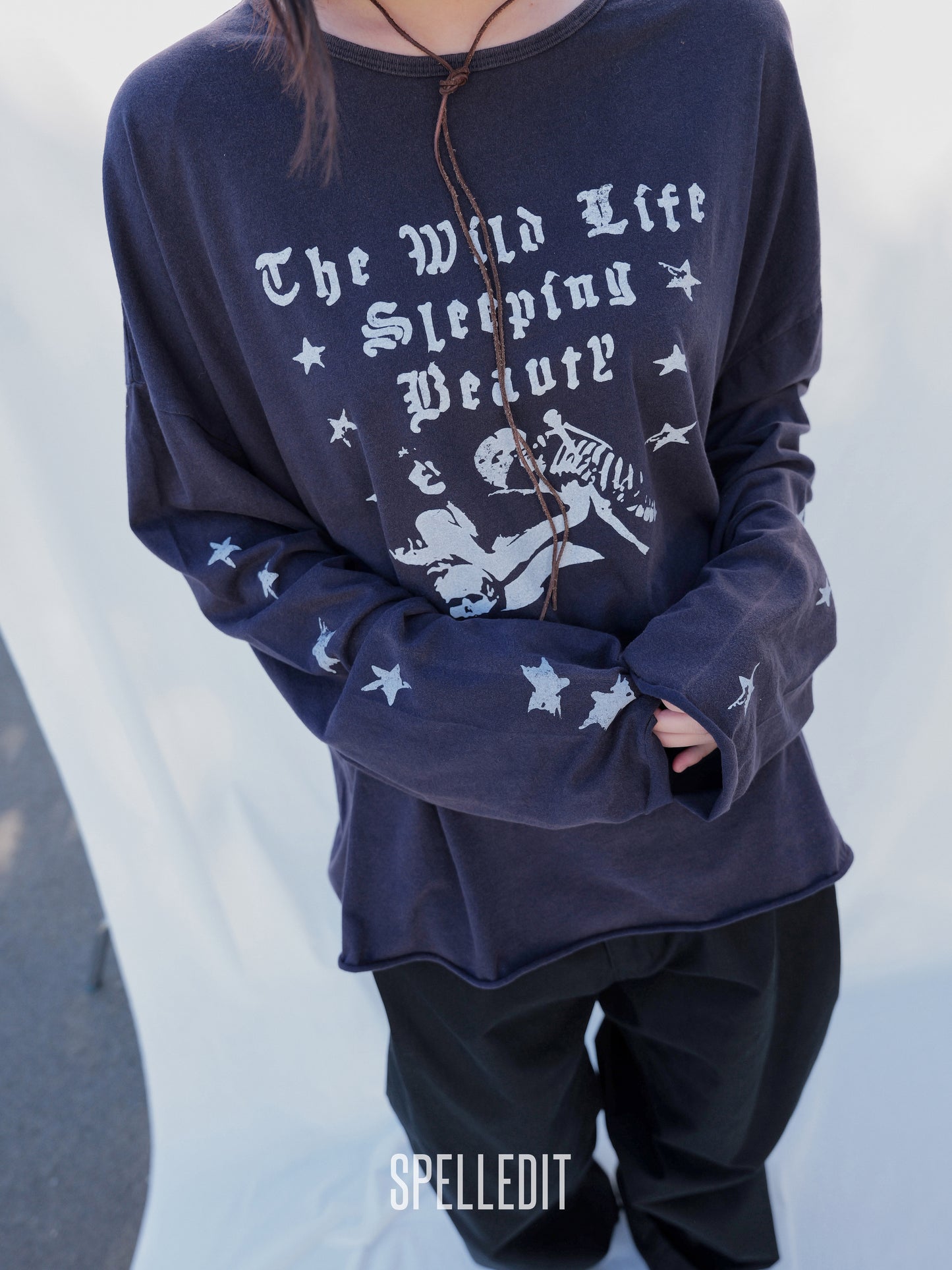 [9/7 PRE]SLEEPING BEAUTY LONG SLEEVE T-SHIRT