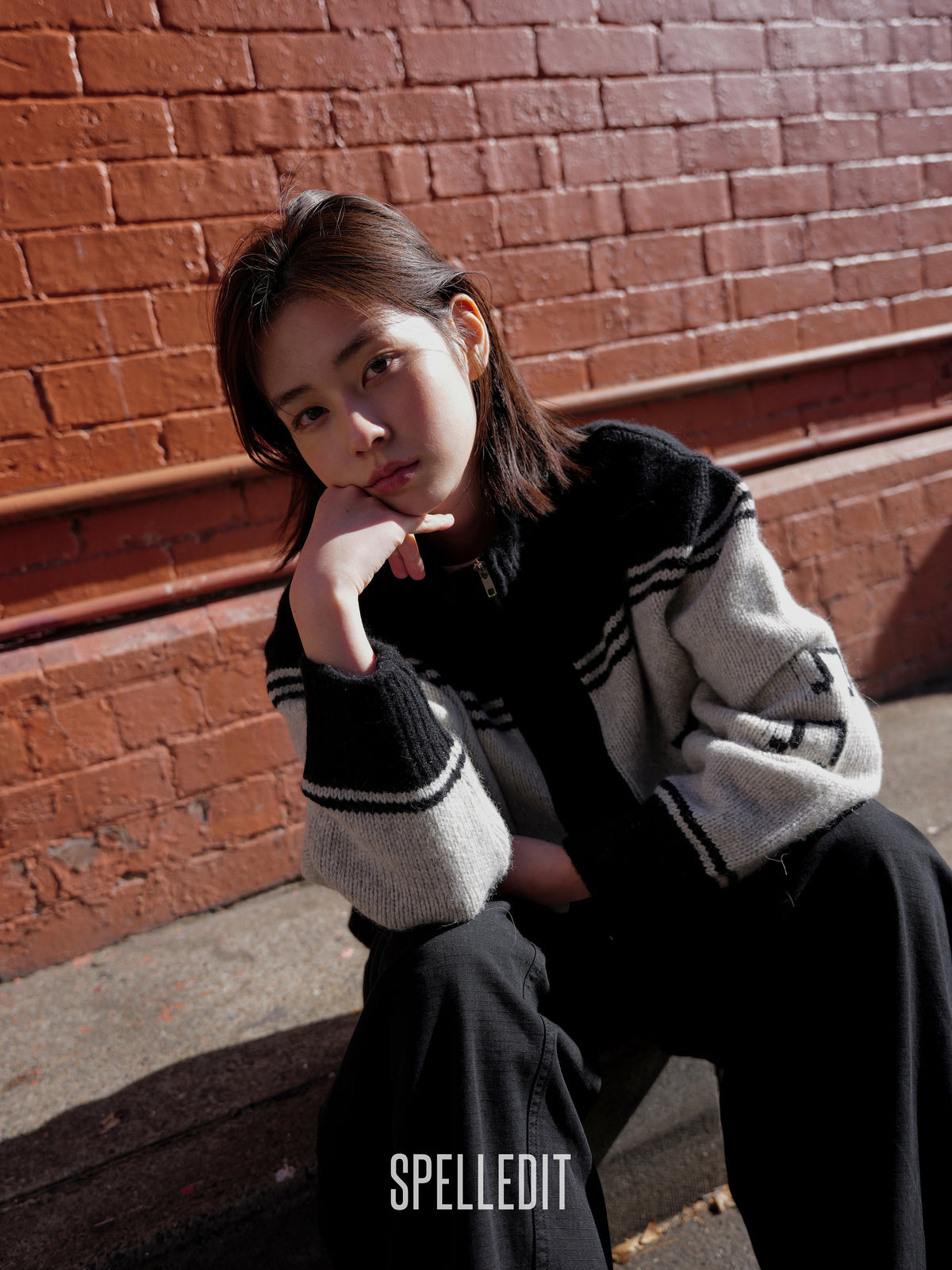 MUSICAL NOTE KNIT ZIP-UP