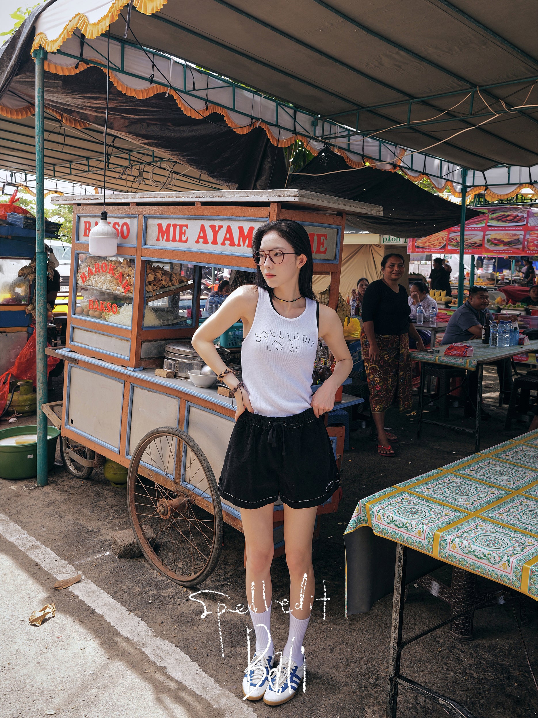 CORDUROY ELASTIC WAIST SHORTS